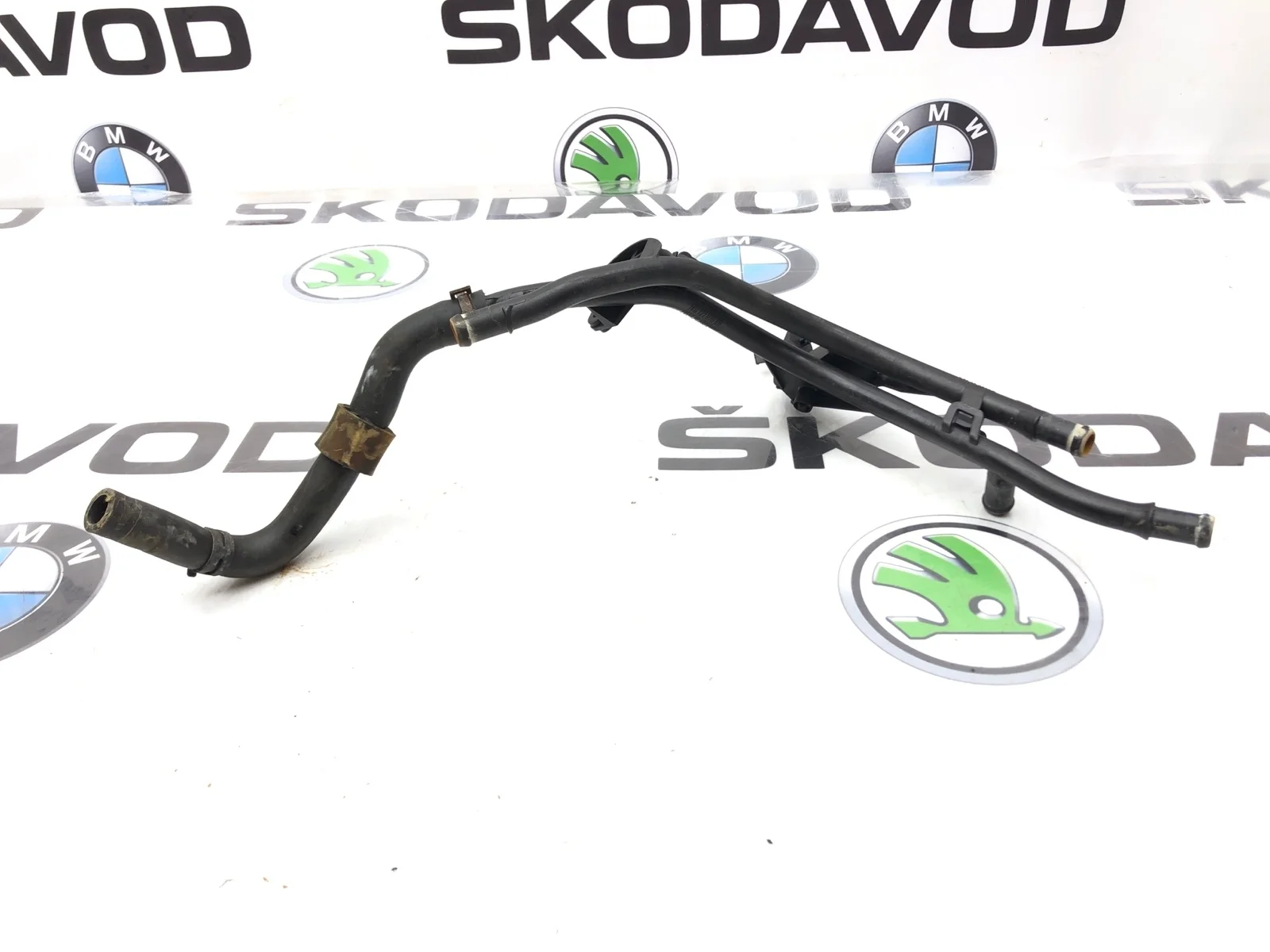 Трубка системы охлаждения Skoda Octavia 2011 1K0121070BD A5 (1Z) 1.8 CDAB