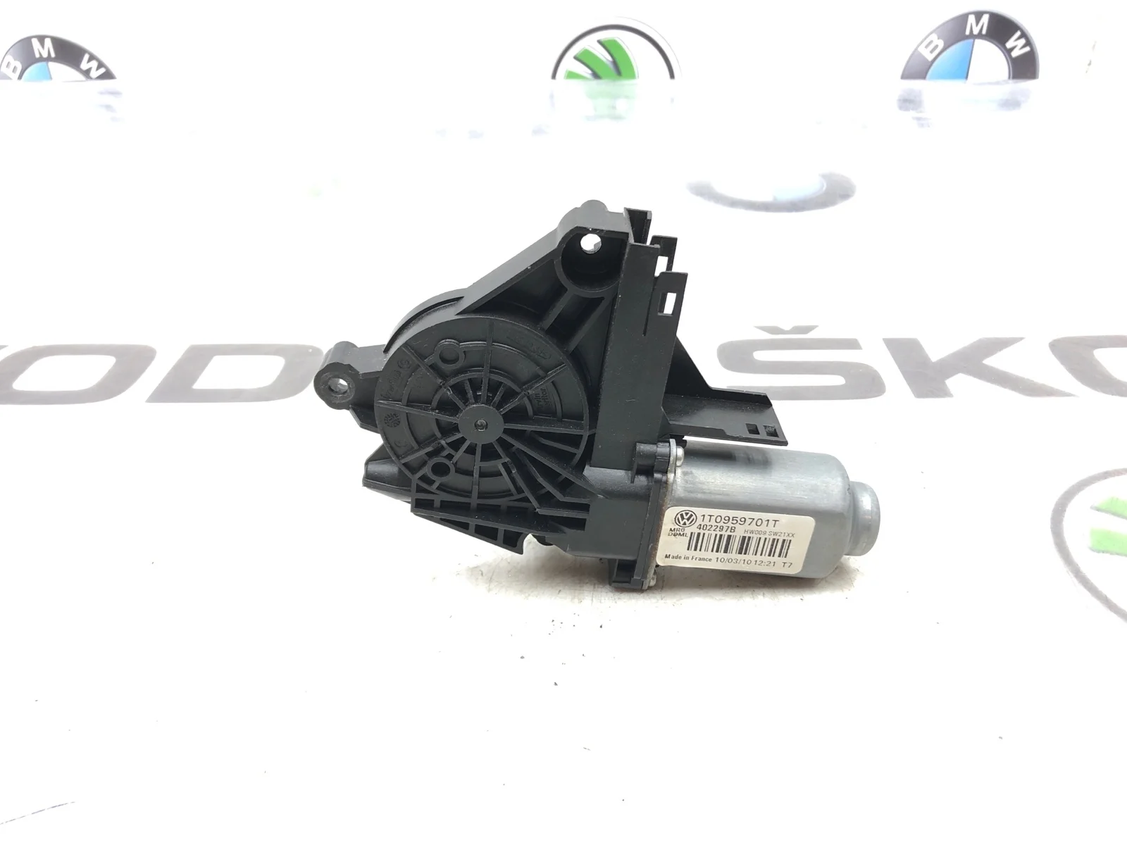 Мотор стеклоподъемника Skoda Octavia RS 2010 1T0959701T A5 (1Z) 2.0 CCZA, передний левый