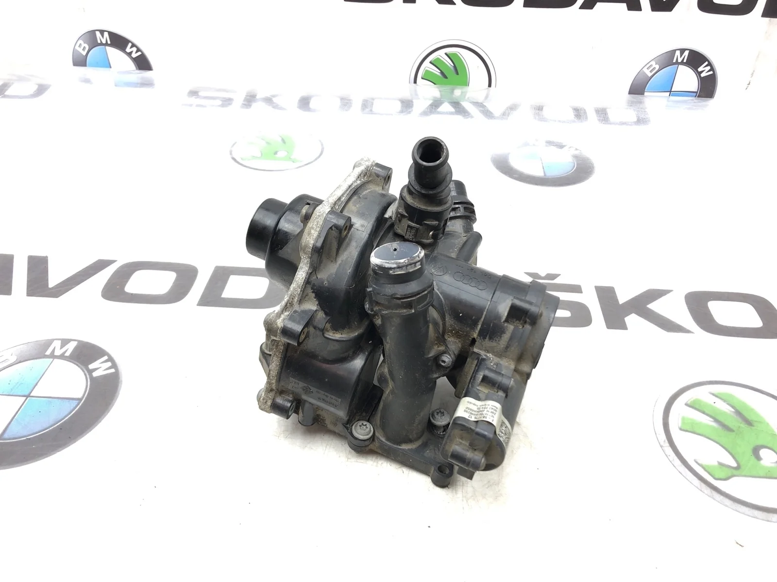 Водяная Помпа Skoda Octavia 2016 06L121111H A7 (5E) 1.8 CJSA