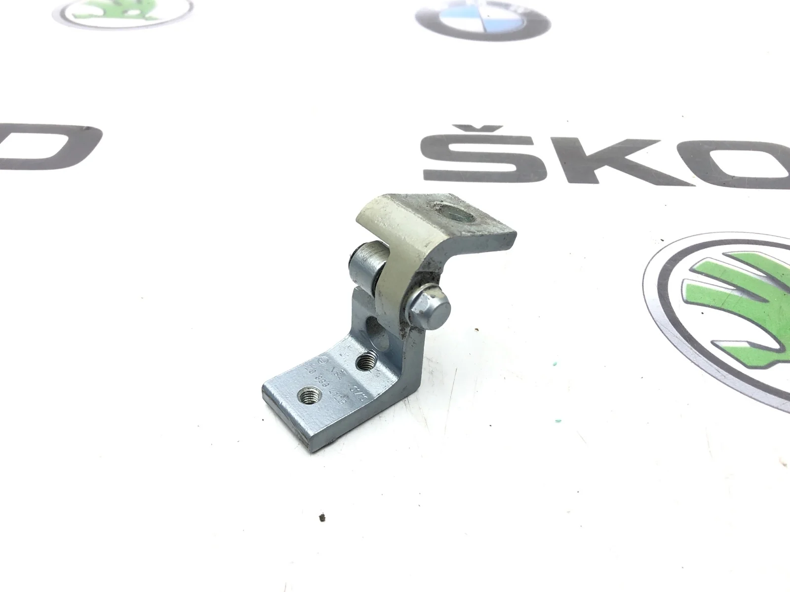 Петля двери Skoda Octavia 2010 1Z0833412B A5 (1Z) 1.8 CDAB, задняя правая