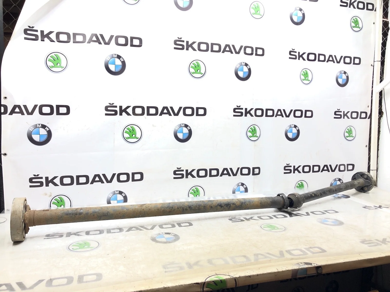 Карданный вал Skoda Yeti 2011 1K0521101H 5L 2.0 CFHF