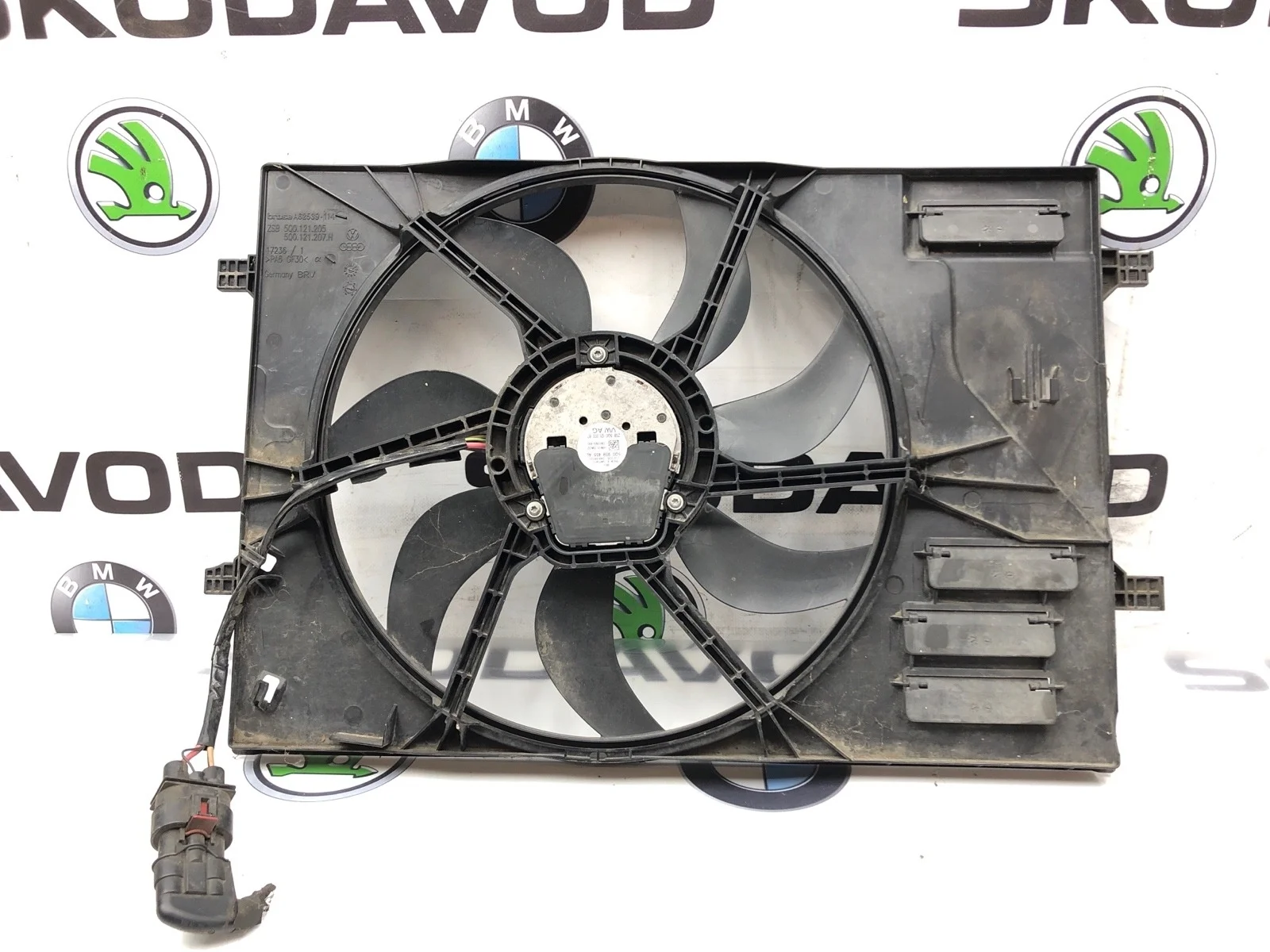 Вентилятор охлаждения радиатора Skoda Octavia 2015 5Q0959455AL A7 (5E) 1.2 CJZA