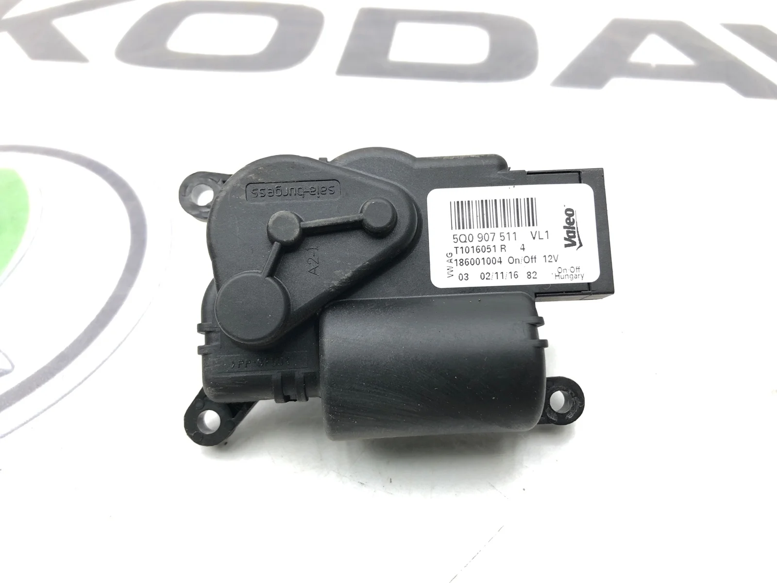 Сервопривод заслонки печки Skoda Octavia 2016 5Q0907511 A7 (5E) 1.8 CJSA