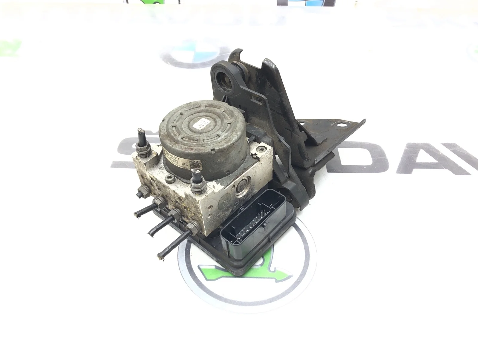 Блок ABS Skoda Octavia 2016 3Q0614517TBEF A7 (5E) 1.6 CXXB