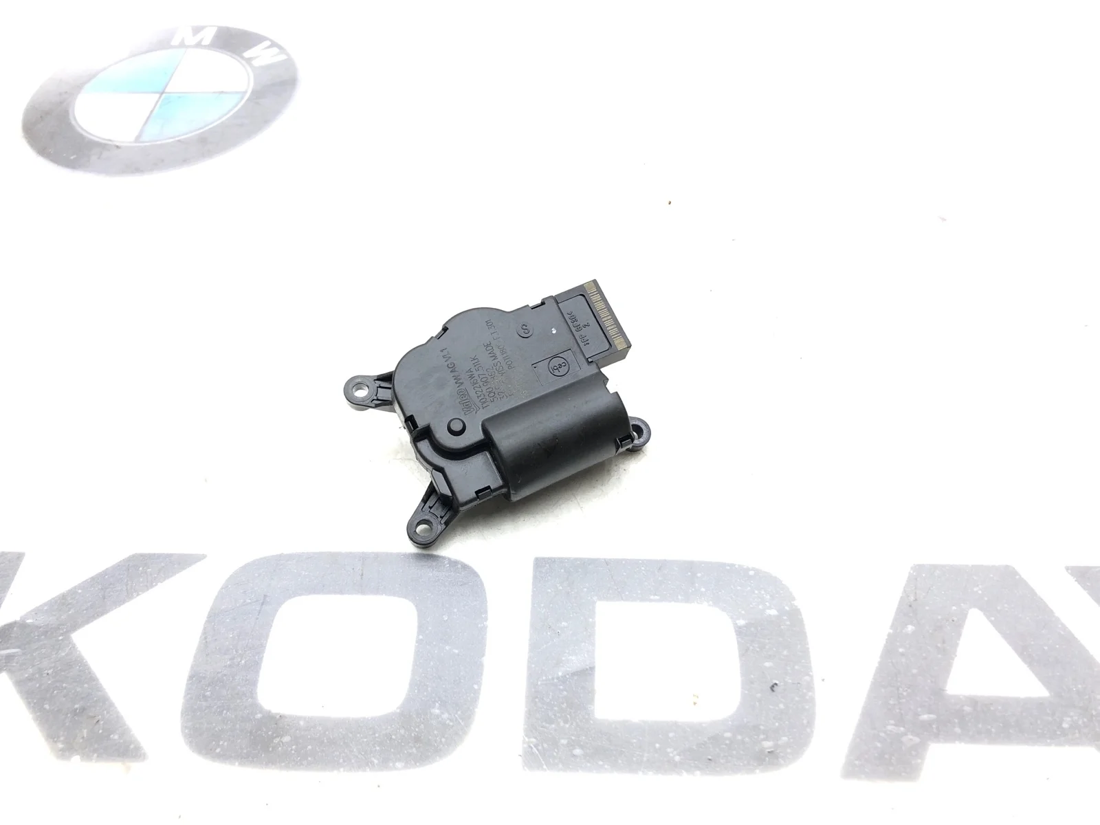 Сервопривод заслонки печки Skoda Octavia 2015 5Q0907511K A7 (5E) 1.6 TDI CLH