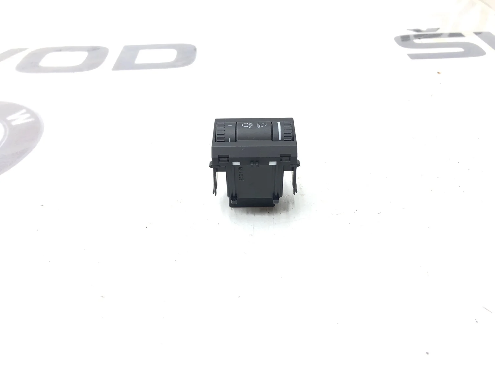 Регулятор яркости приборной панели Skoda Octavia 2010 1Z0941333REH A5 (1Z) 1.8 CDAB