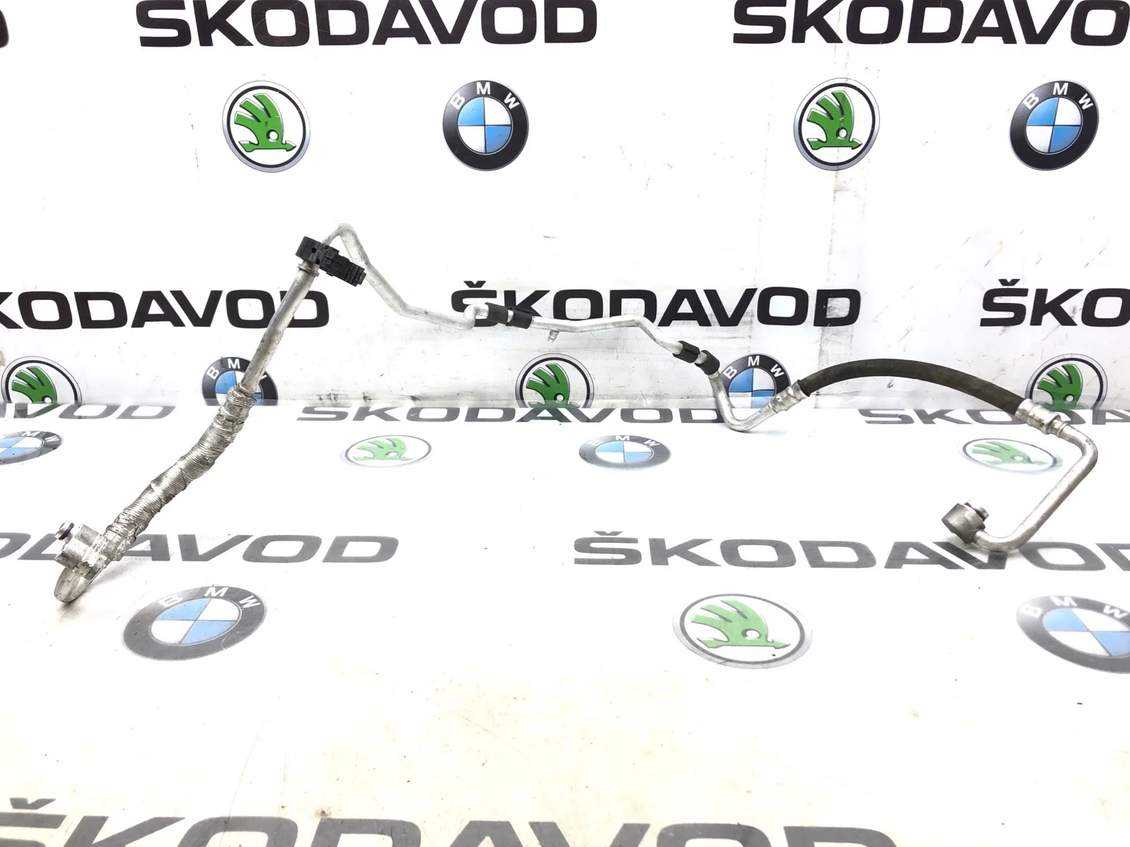 Трубка кондиционера толстая Skoda Octavia 2010 1K0820743FP A5 (1Z) 1.8 CDAB