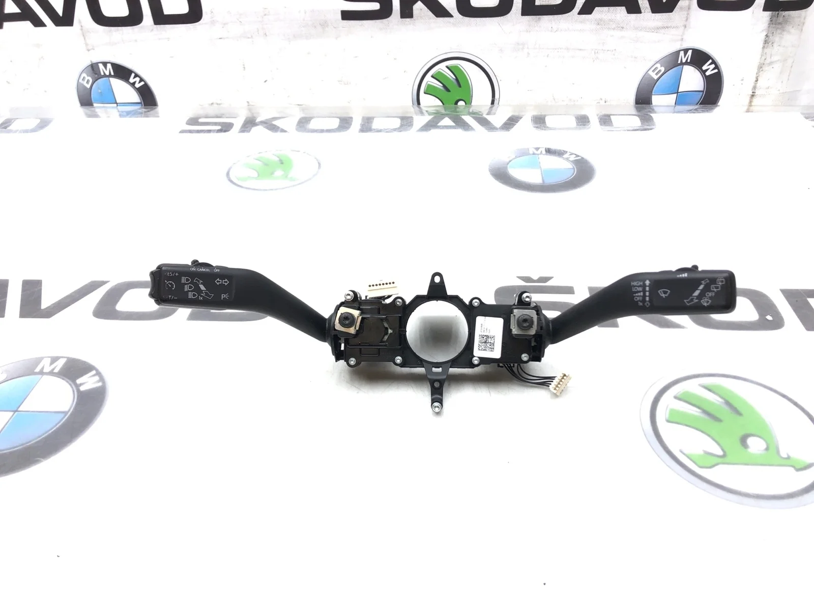 Подрулевой переключатель Skoda Yeti 2011 5K0953502M9B9 5L 2.0 CFHC