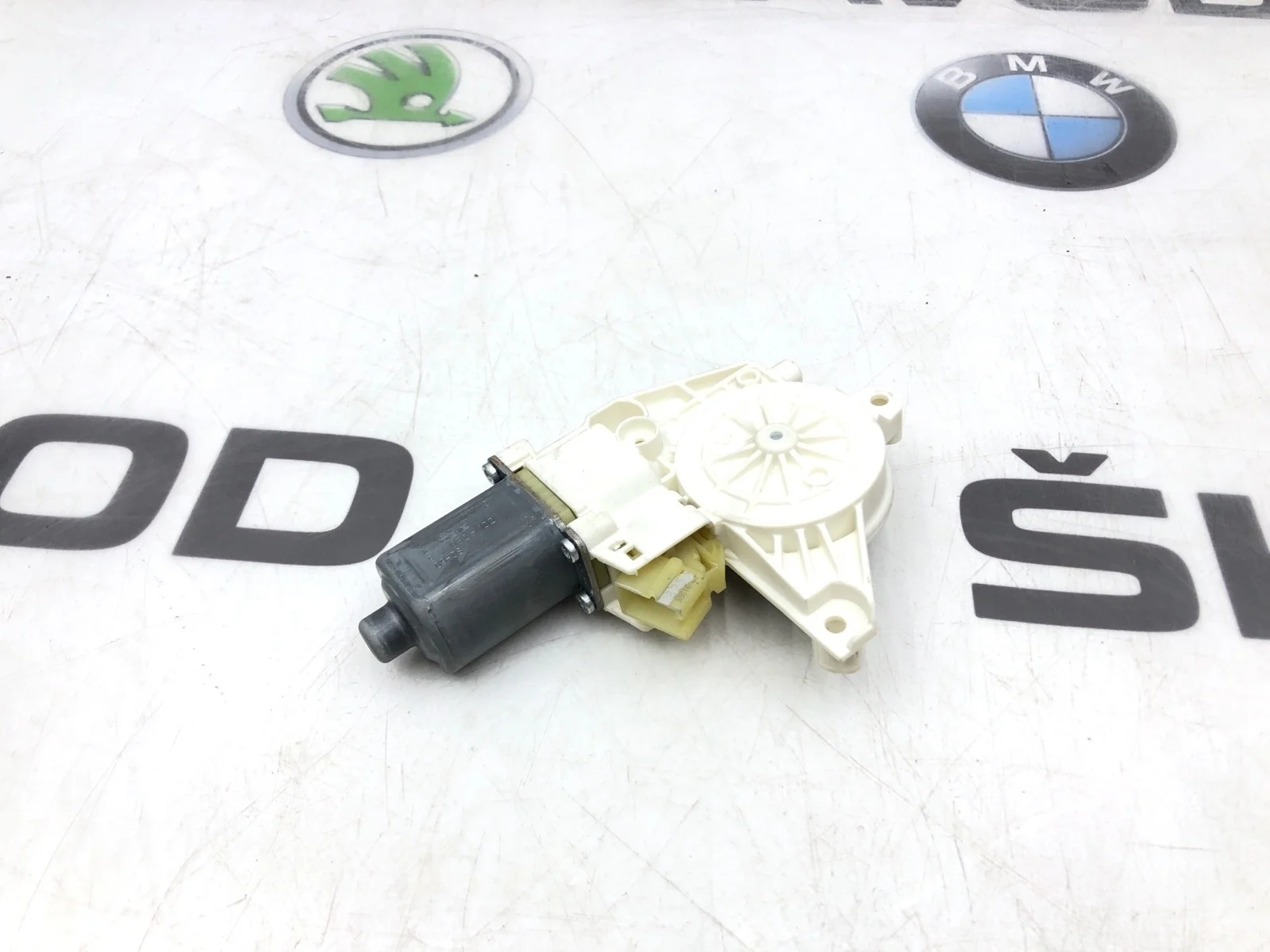 Мотор стеклоподъемника Mercedes-Benz ML 2009 A2518200742 W164 3.0 OM642.940, передний левый