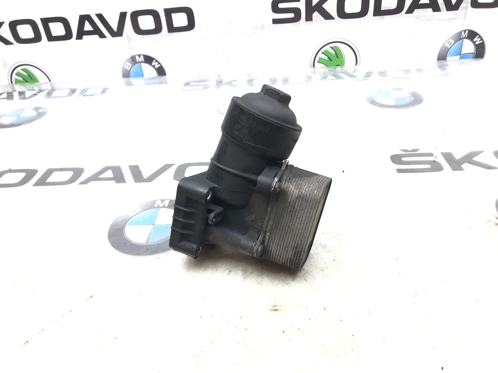 Корпус масляного фильтра Skoda Yeti 2011 03L115389C 5L 2.0 CFHF