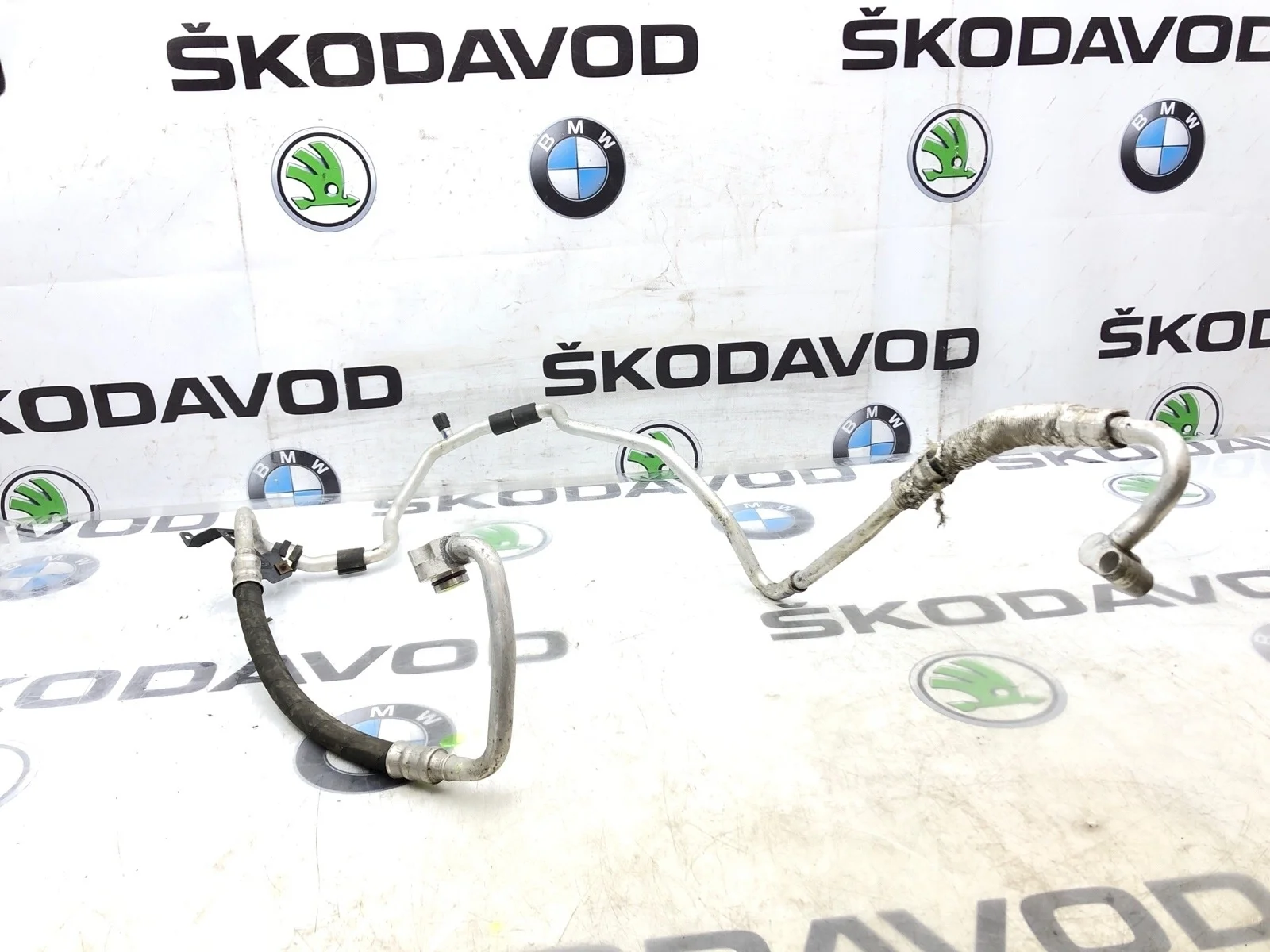Трубка кондиционера толстая Skoda Octavia 2012 1K0820743FP A5 (1Z) 1.8 CDAB