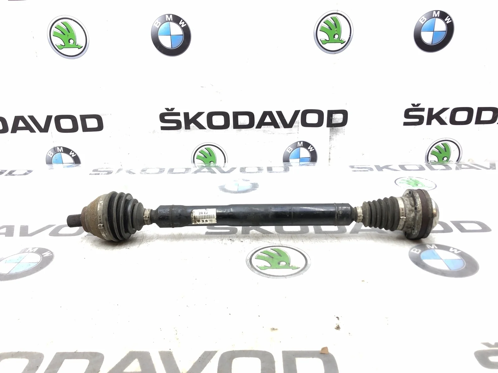 Привод МКПП Skoda Octavia RS 2010 1K0407272RE A5 (1Z) 2.0 CCZA, передний правый