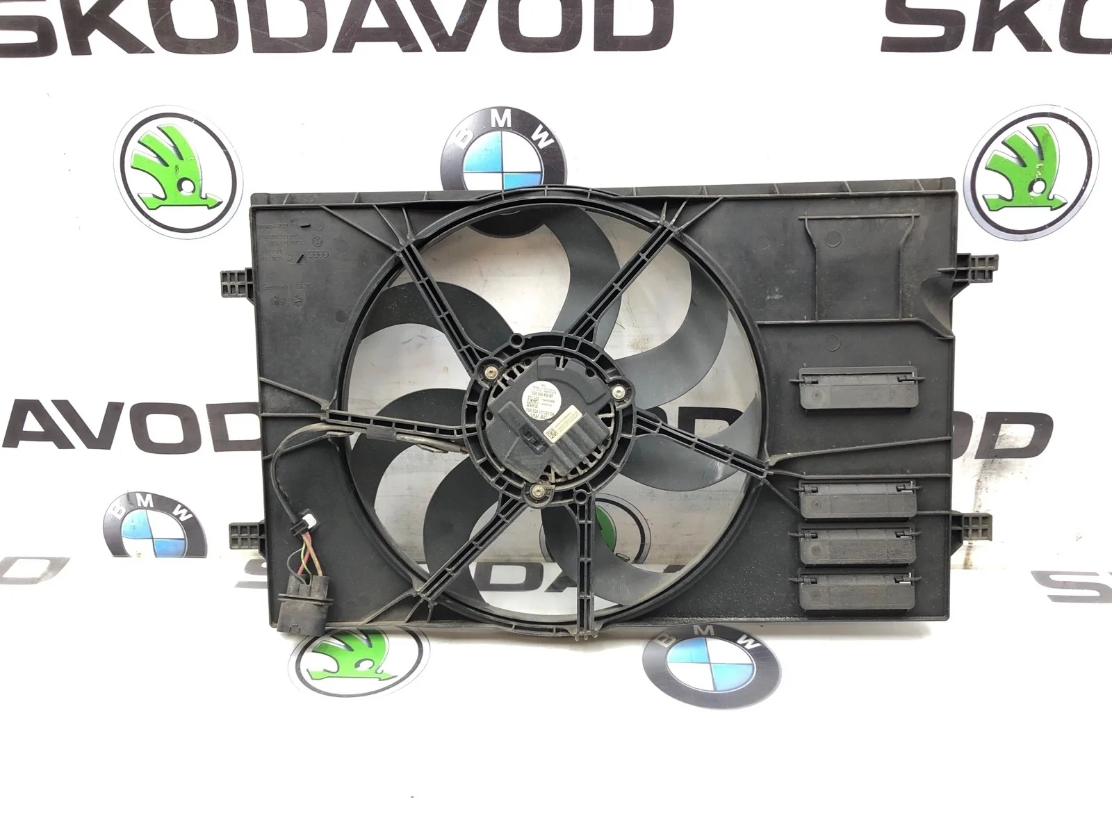 Вентилятор охлаждения Skoda Superb 2018 5Q0959455BF 3 (3V) 1.6 DCXA