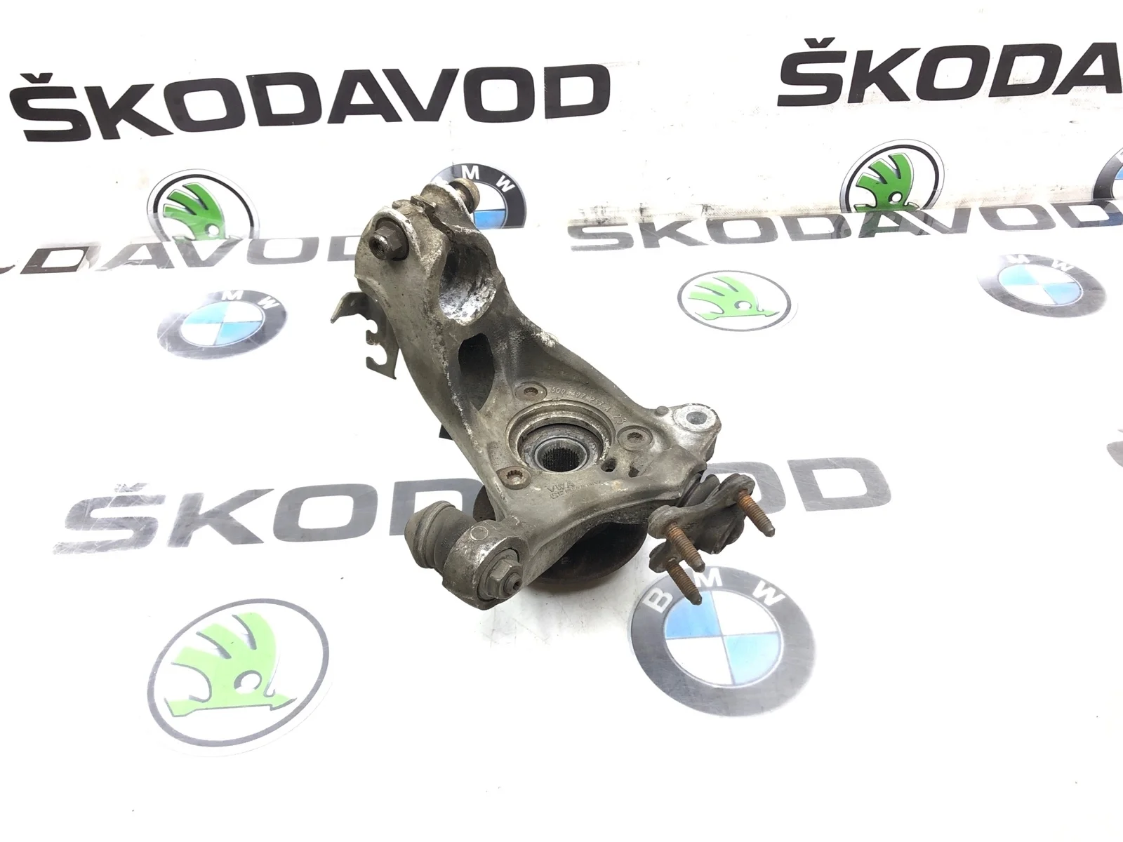 Кулак поворотный Skoda Octavia RS 2013 5Q0407253A A7 (5E) 2.0 CUPA, передний левый