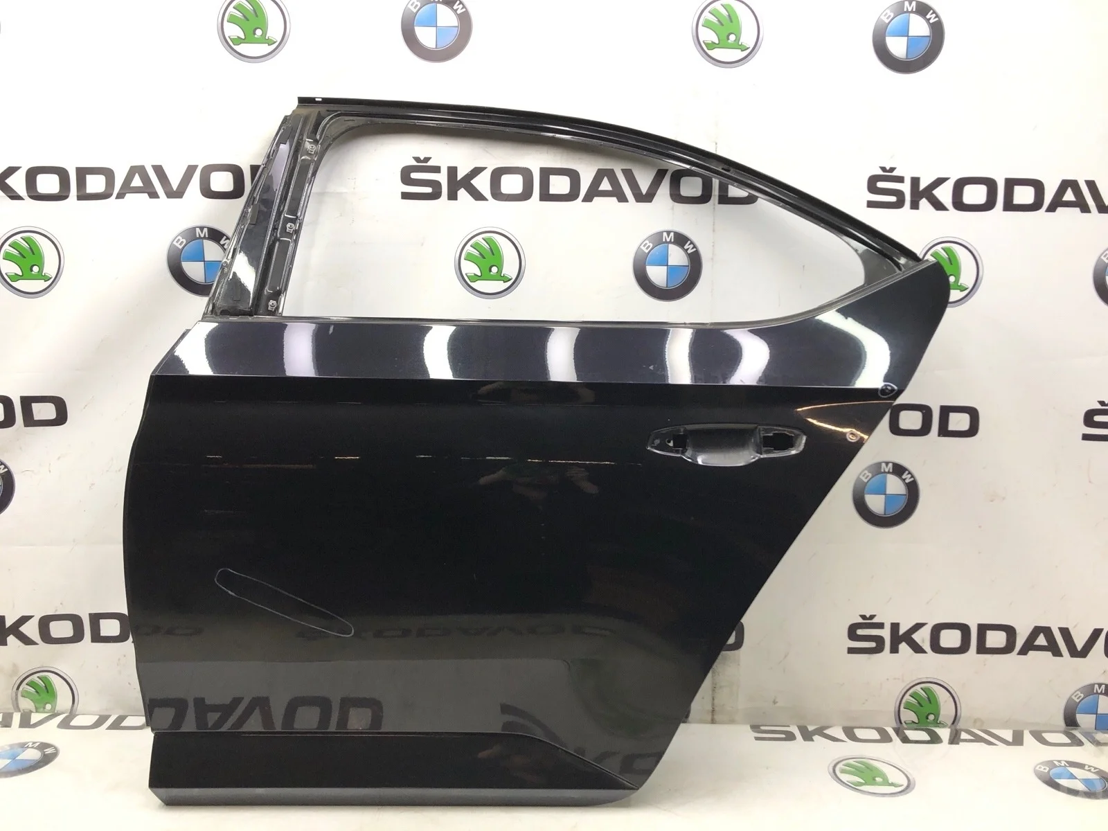 Дверь Skoda Superb 2018 3V5833051 3 (3V) 1.6 DCXA, задняя левая