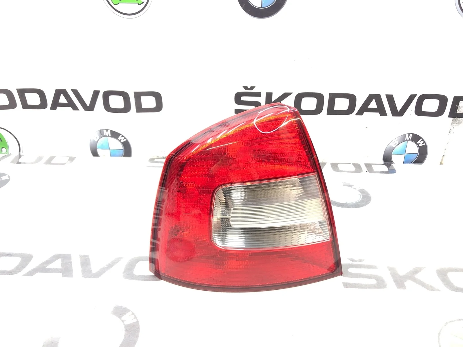 Фонарь Skoda Octavia 2011 1Z5945111B A5 (1Z) 1.6 BSE, задний левый