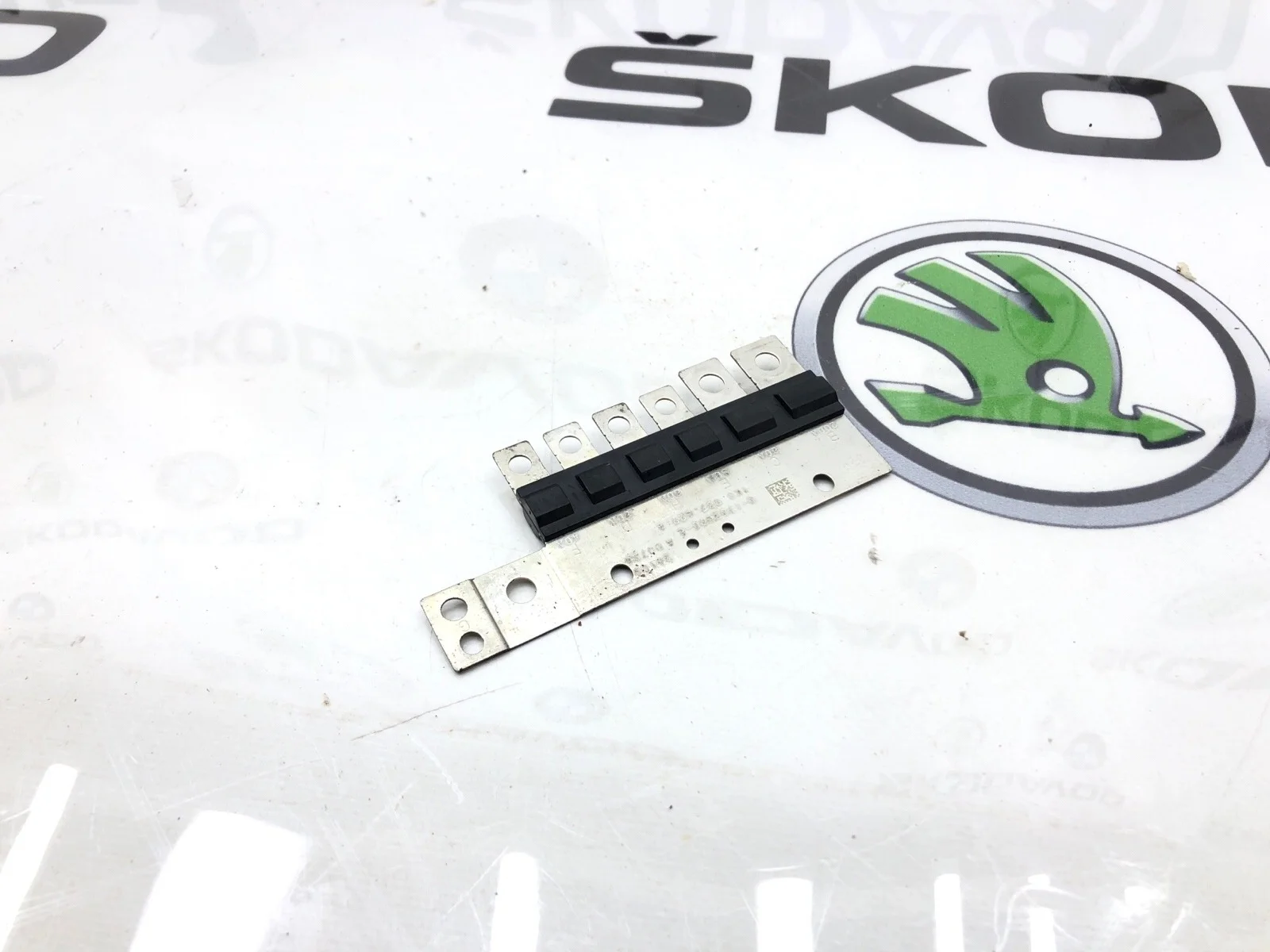 Предохранитель Skoda Octavia 2010 1K0937629A A5 (1Z) 1.8 CDAB