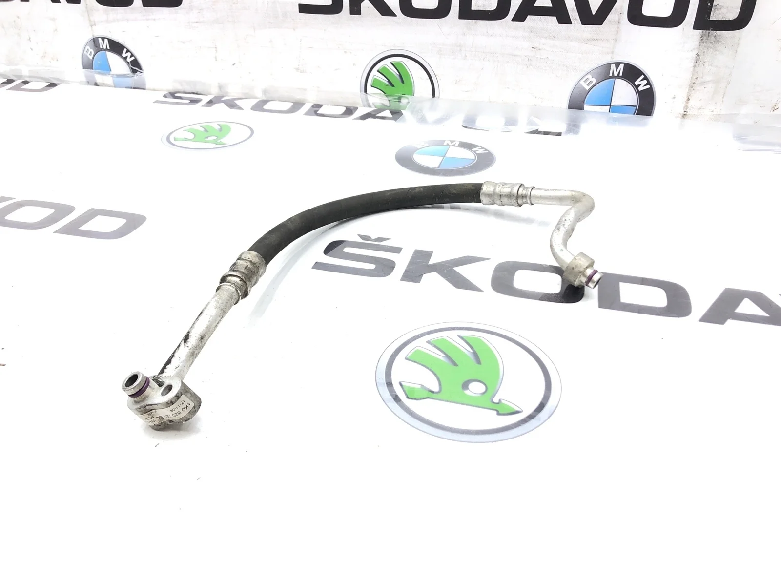 Шланг кондиционера короткий Skoda Octavia 2010 1K0820721BL A5 (1Z) 1.8 CDAB