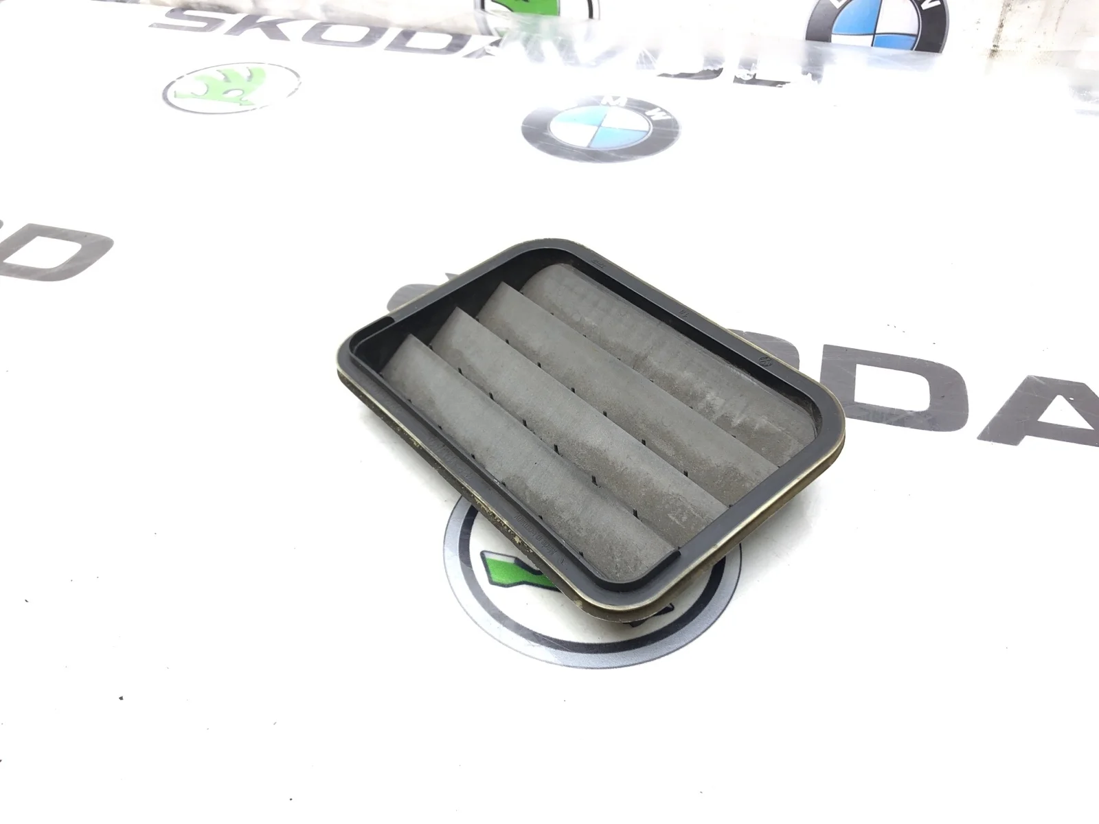 Клапан вентиляции салона Skoda Octavia 2017 7PP819181A A7 (5E) 1.6 DDYA