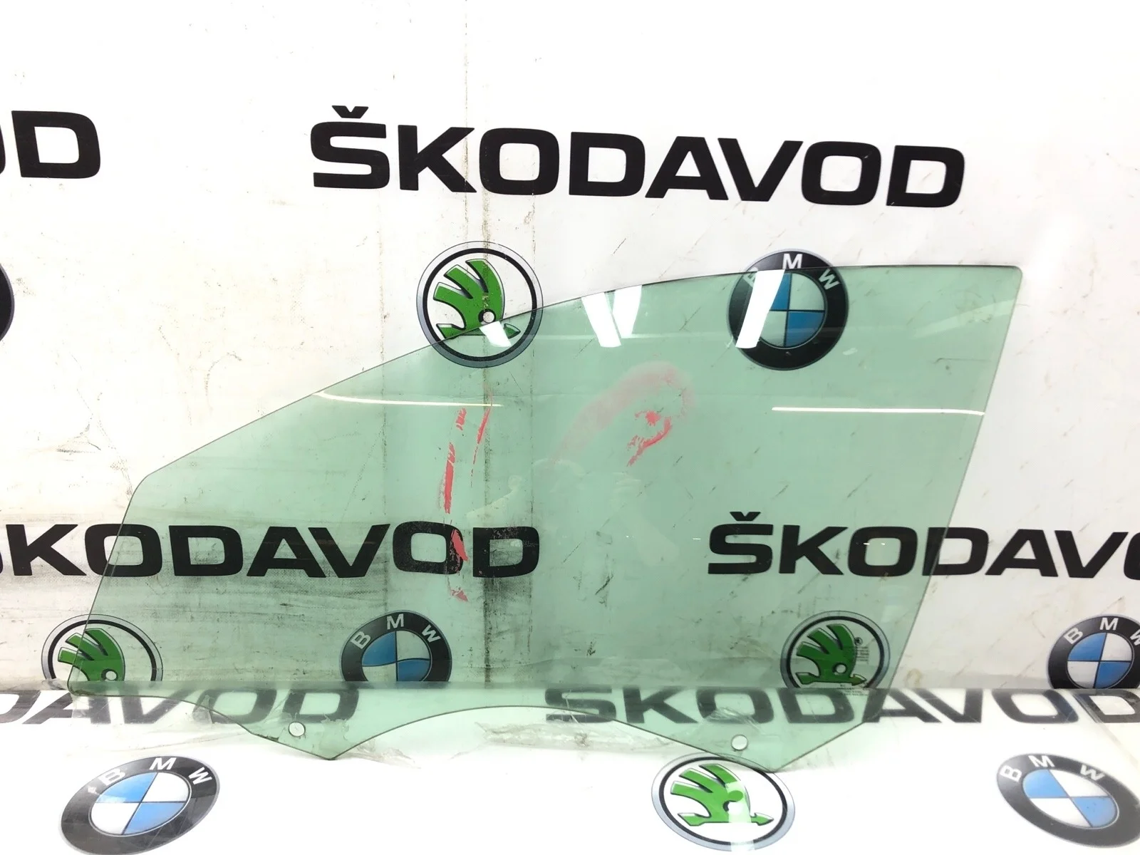 Стекло двери Skoda Octavia 2014 5E0845201A A7 (5E), переднее левое