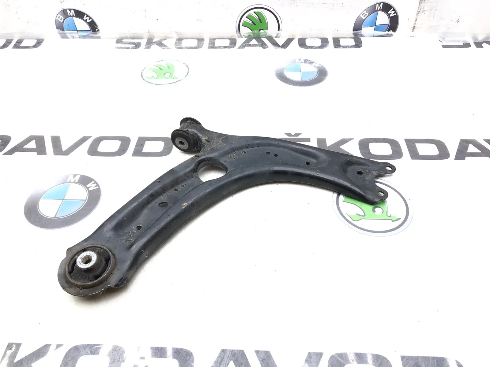 Рычаг подвески Volkswagen Passat 2018 3Q0407151E B8 2.0 DFGA, передний правый