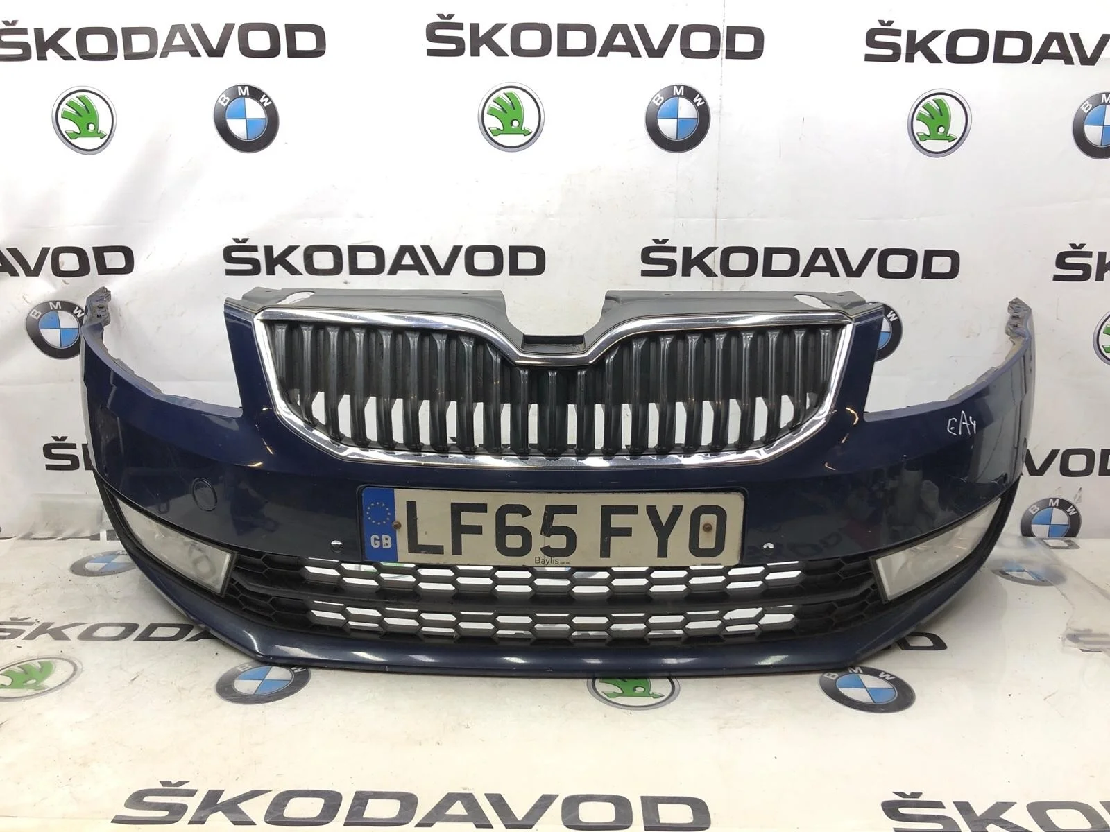 Бампер Skoda Octavia 2014 5E0807217 A7 (5E), передний