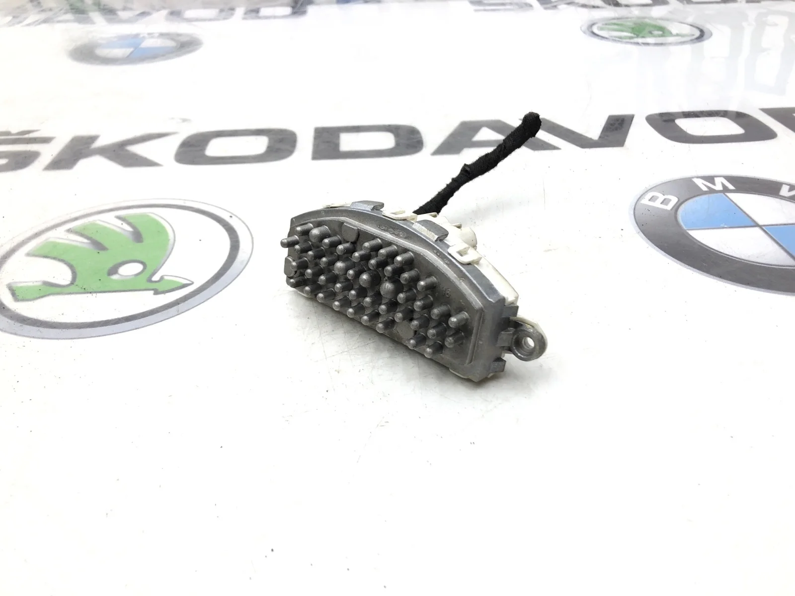 Резистор отопителя Skoda Octavia 5Q0907521C A7 (5E)