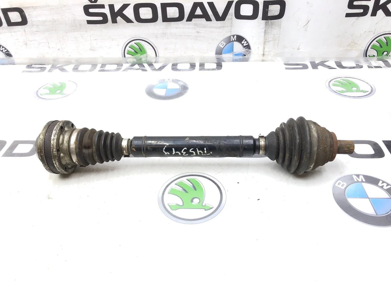 Привод DSG6 Skoda Yeti 2011 1K0407272CR 5L, передний правый