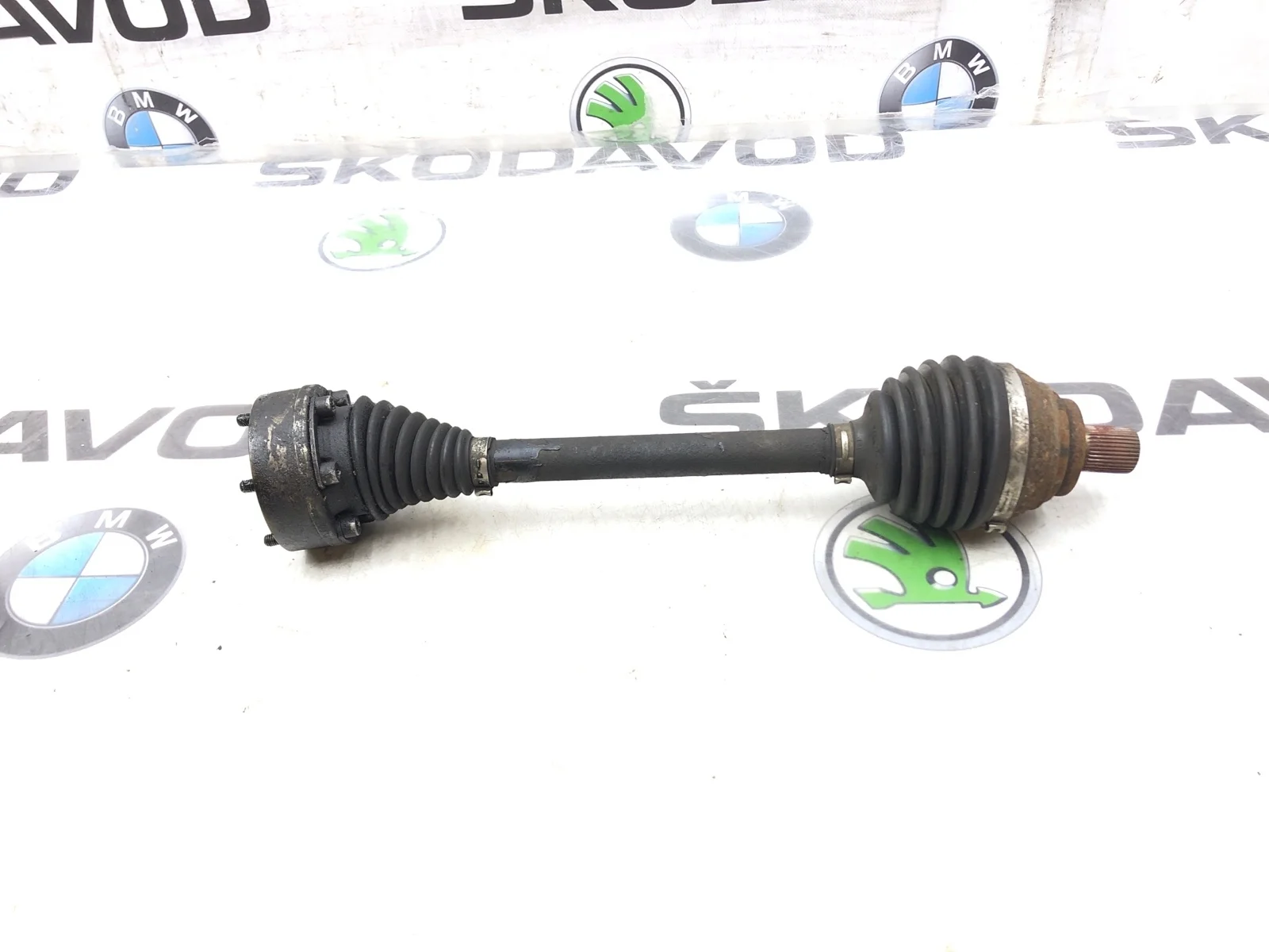 Привод МКПП Skoda Octavia 2017 1K0407271LB A7 (5E) 1.6 DDYA, передний левый