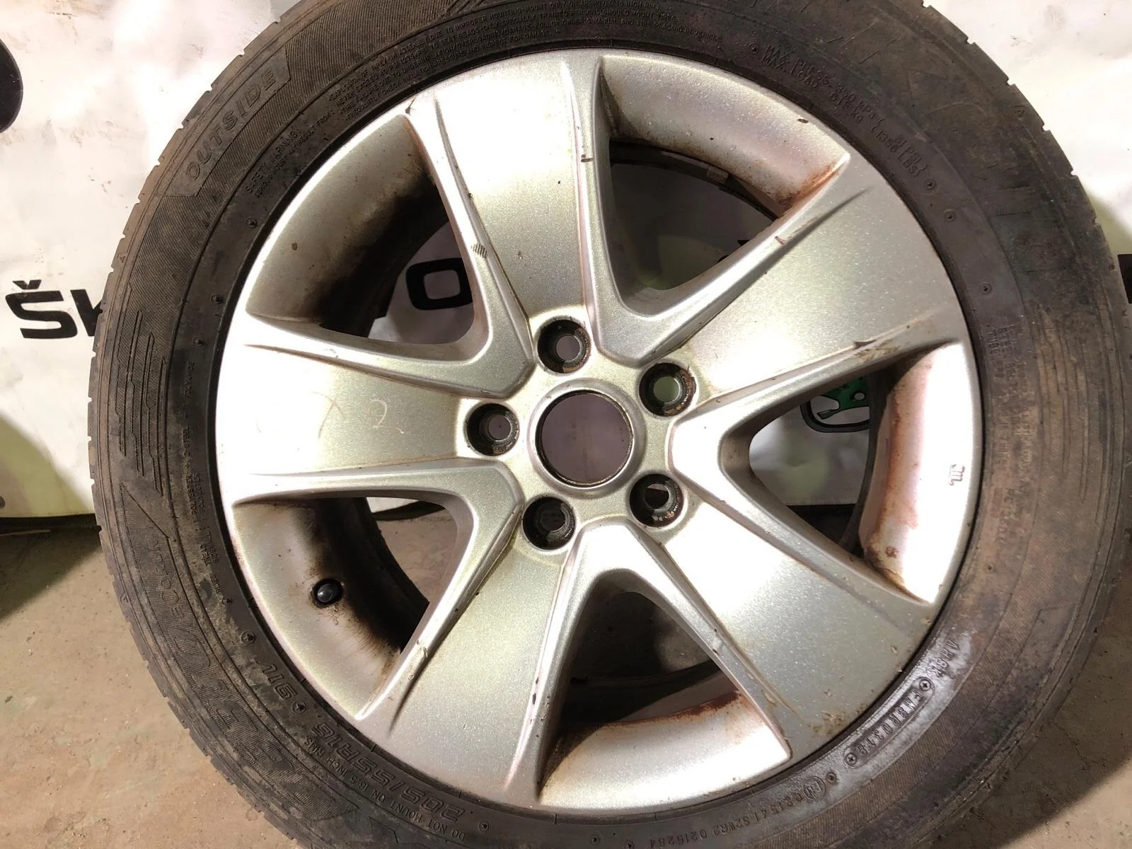 Диск колесный литой Skoda Octavia 2011 1Z0601025T A5 (1Z) 1.6 BSE