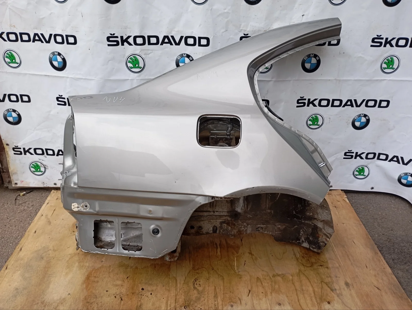 Четверть (крыло) Skoda Octavia 2011 1Z5809606D A5 (1Z) 1.2 CBZB, задний правый