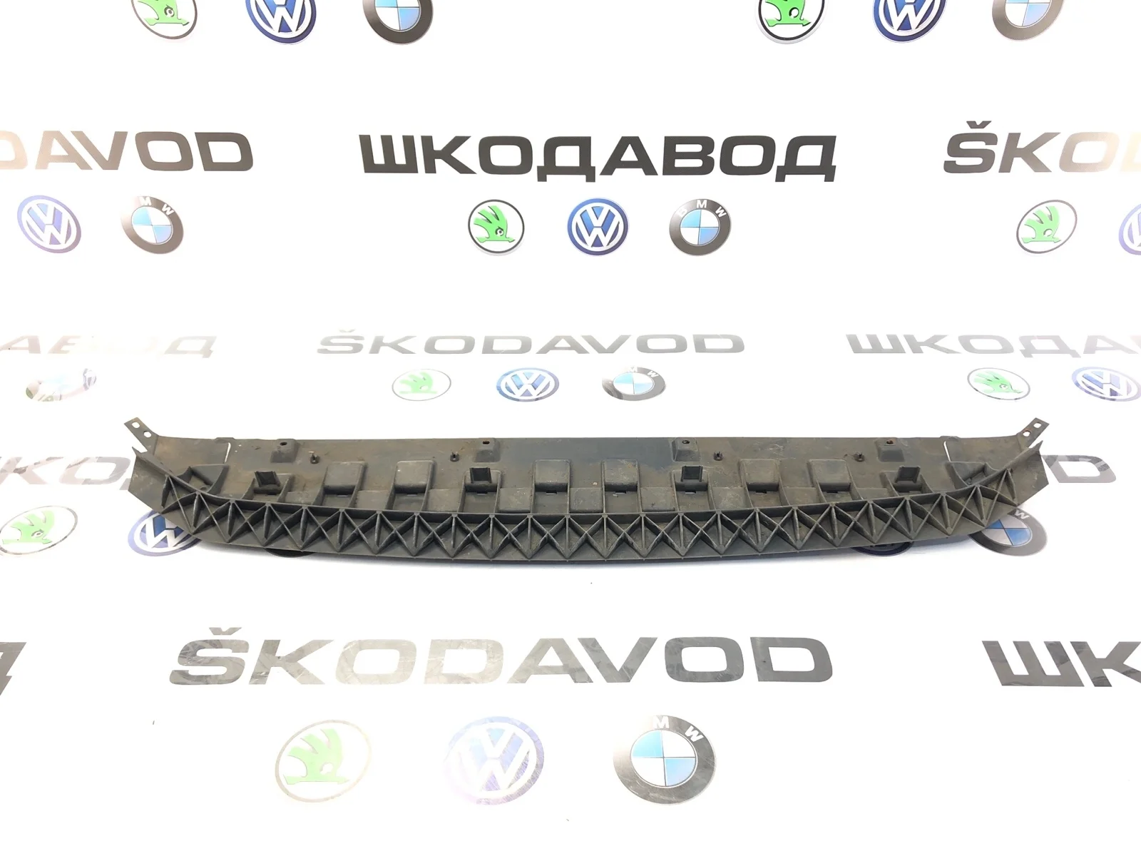 Пыльник бампера Skoda Octavia 2015 5E0807611 A7 (5E) 2.0 CRMB, передний