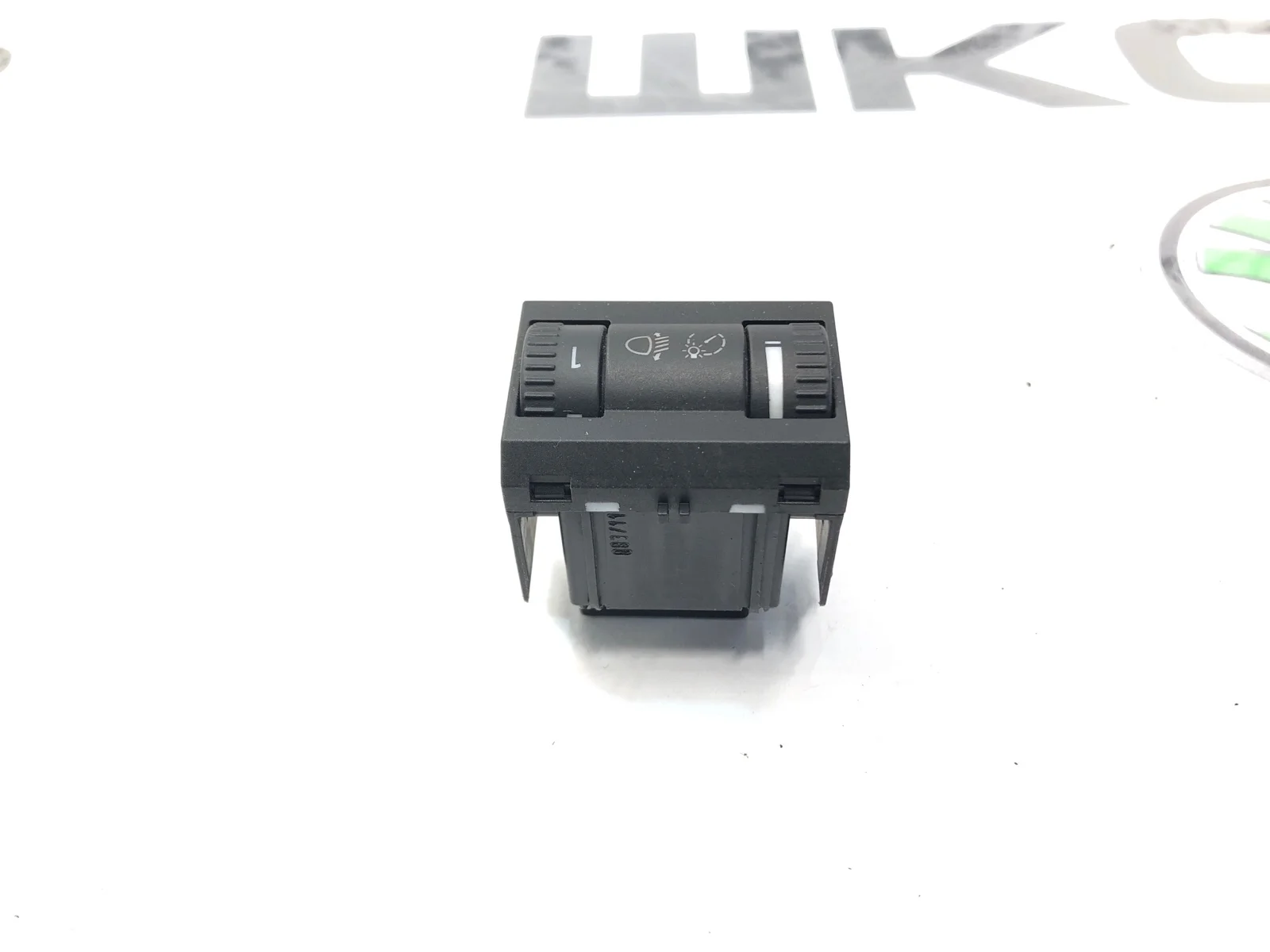 Регулятор яркости приборной панели Skoda Octavia 2011 1Z0941333REH A5 (1Z) 1.6 BSE