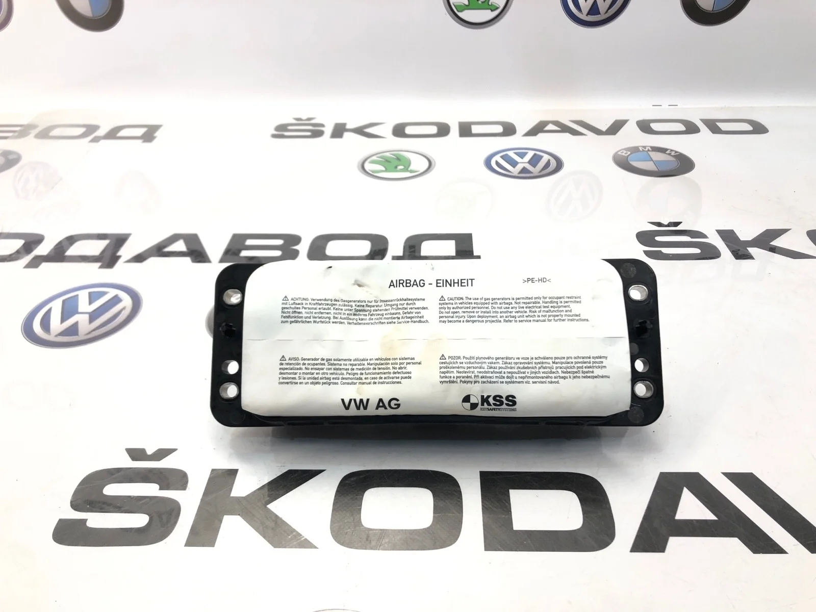 Подушка безопасности пассажира Skoda Octavia RS 2014 8V0880204D A7 (5E)