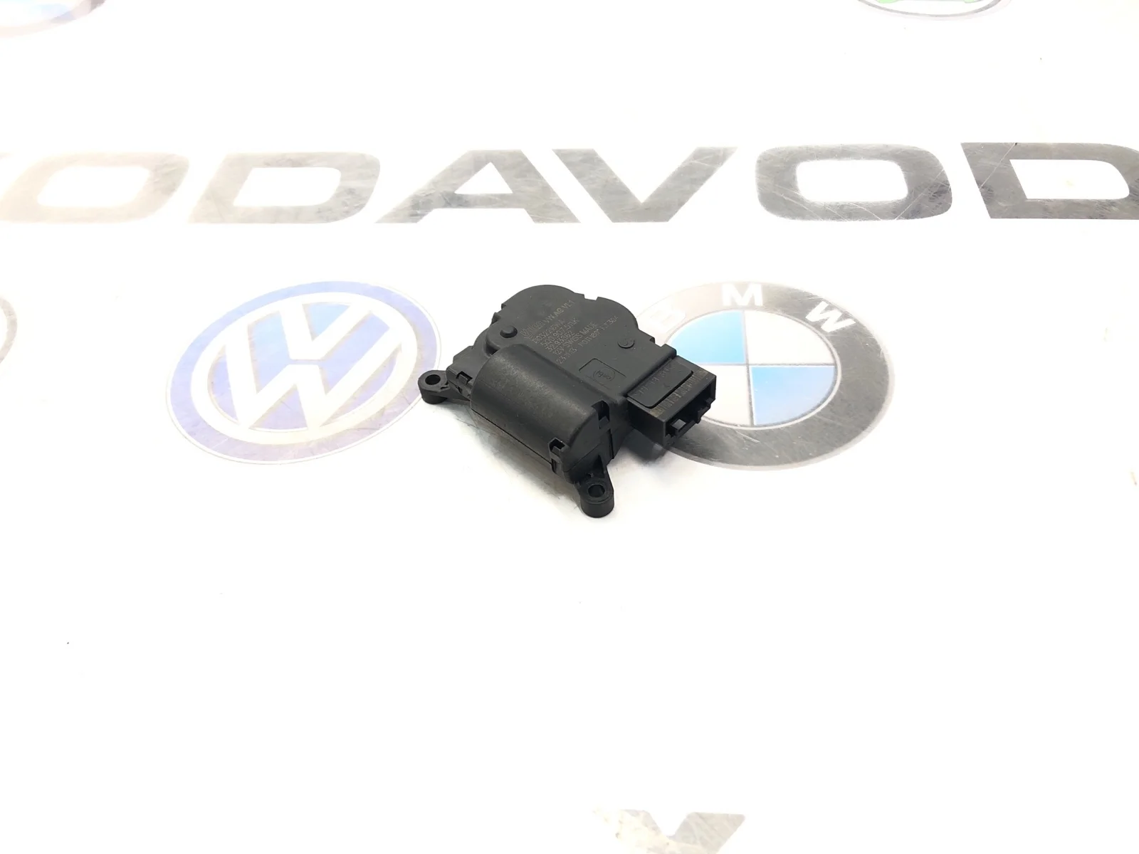 Сервопривод заслонки печки Skoda Octavia RS 2014 5Q0907511K A7 (5E)