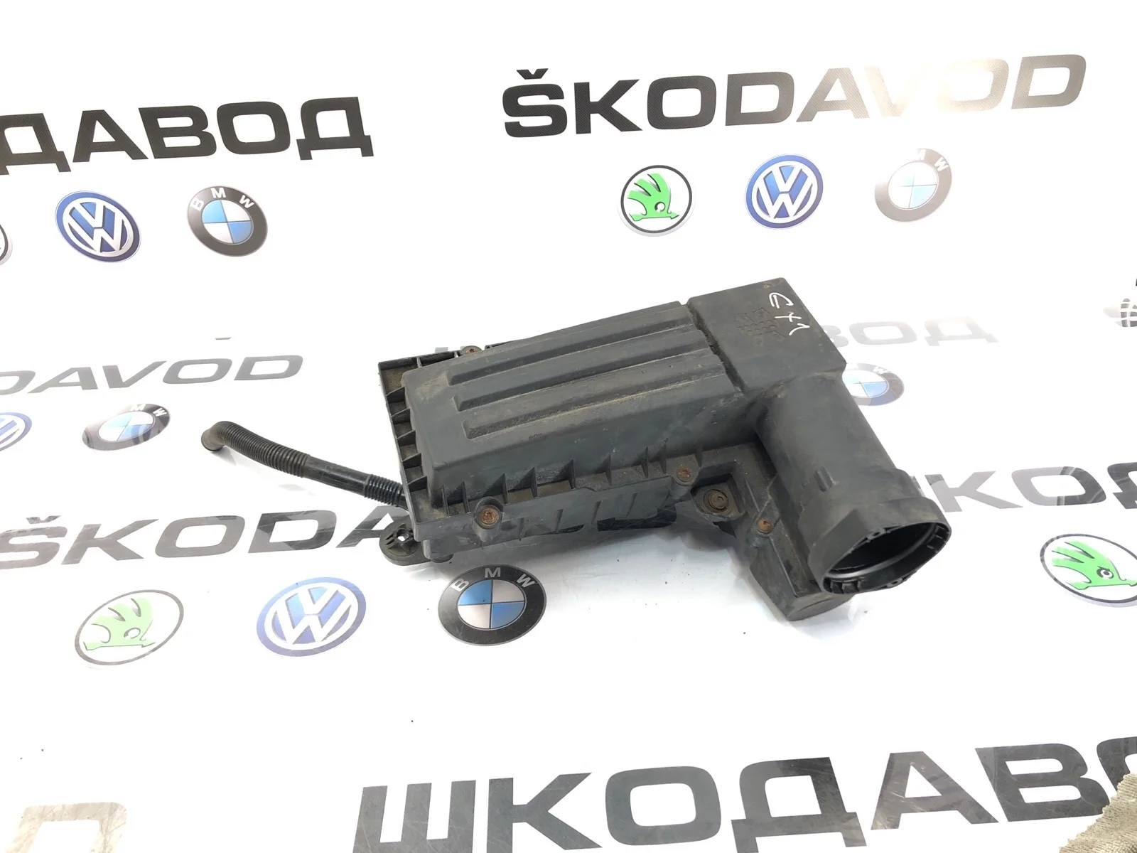Корпус воздушного фильтра Skoda Octavia 2011 1K0129607AG A5 (1Z) 1.8 CDAB