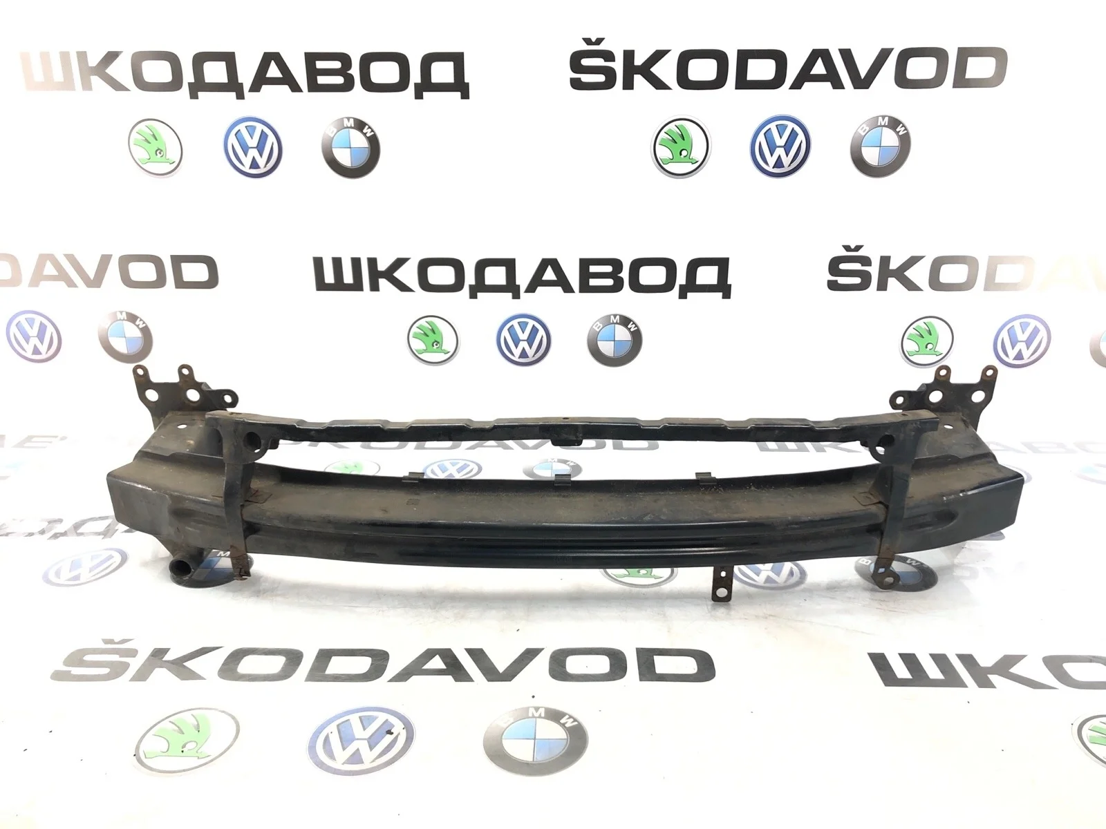 Усилитель бампера Skoda Octavia 2010 1Z0807109C A5 (1Z) 1.4 CAXA, передний