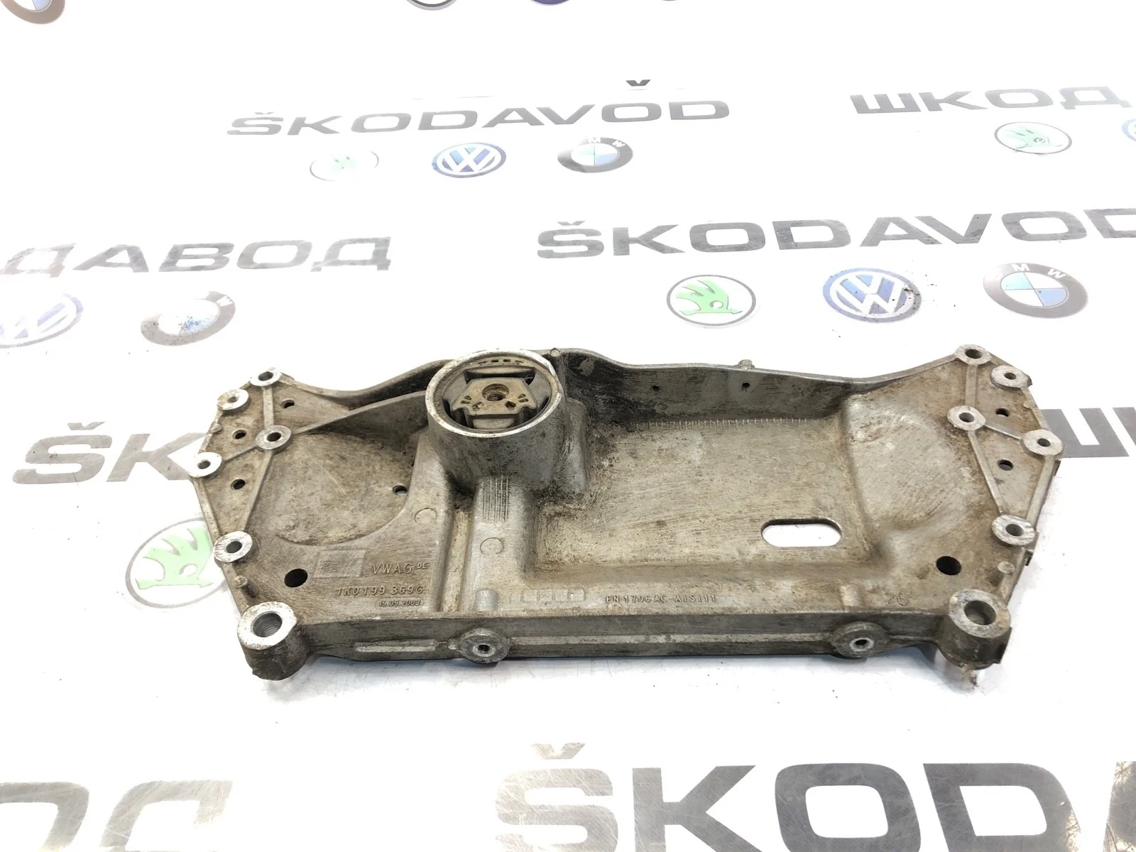 Подрамник Skoda Octavia 2011 1K0199369G A5 (1Z), передний