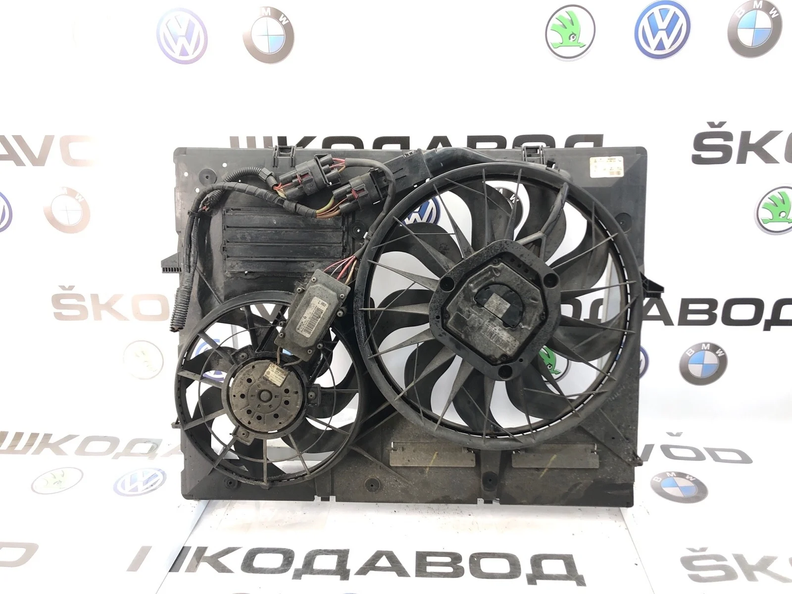 Вентилятор охлаждения Volkswagen Touareg 2007 7L0121207E 1 GP РЕСТАЙЛИНГ 3.0 BKS