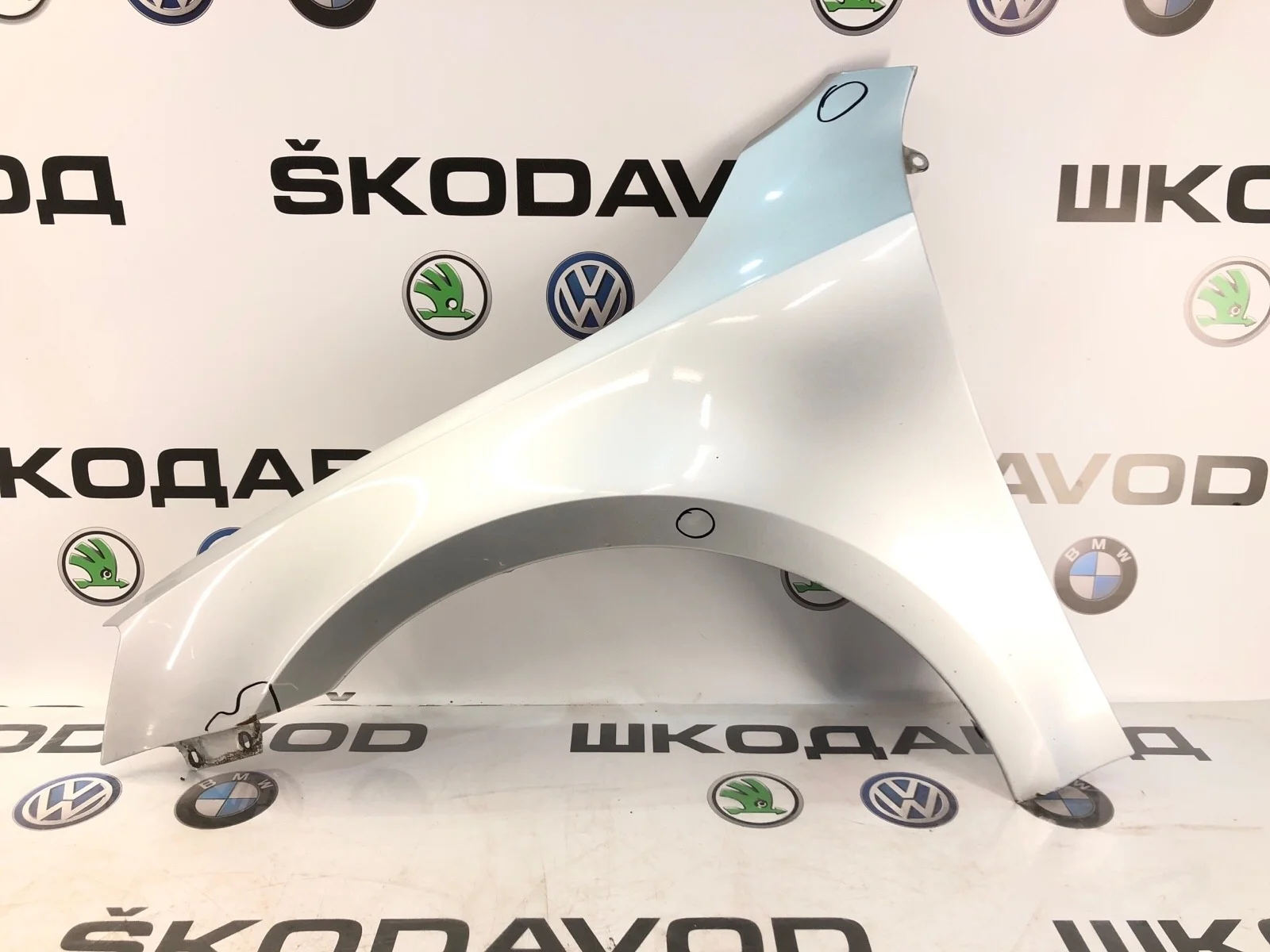 Крыло Skoda Octavia 2015 5E0821105A A7 (5E) 2.0 CKFC, переднее левое