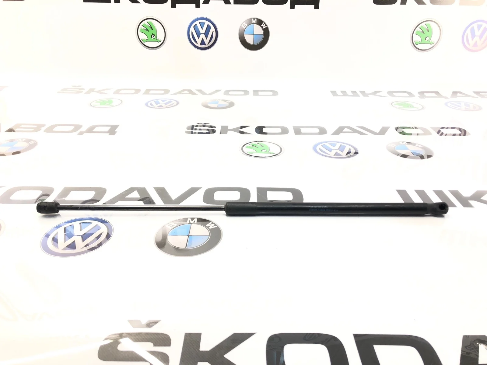 Амортизатор крышки багажника Skoda Octavia RS 2012 1Z5827550E A5 (1Z) 2.0 CEGA
