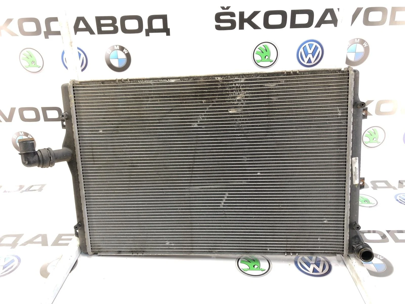 Радиатор охлаждения двигателя Volkswagen Passat 2011 3C0121253AR B7 2.0 CFFB