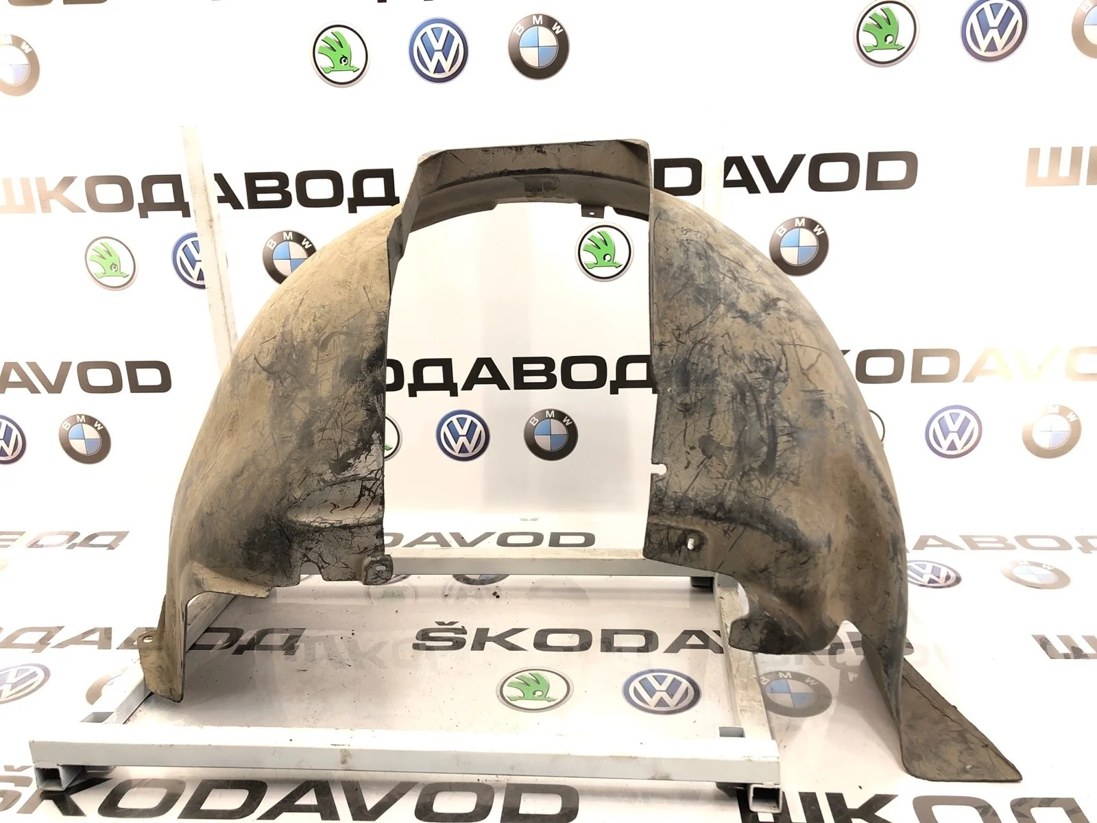 Подкрылок Volkswagen Transporter 2012 7E0809961A, передний левый