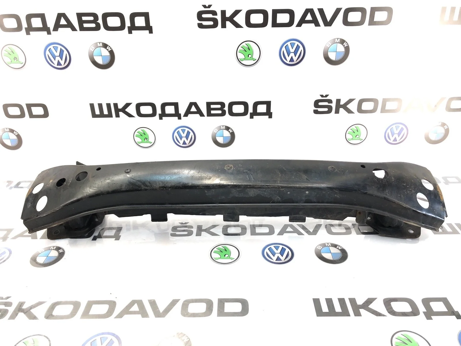 Усилитель бампера Volkswagen Transporter 2006 7H0807109B T5 2.5 BNZ, передний