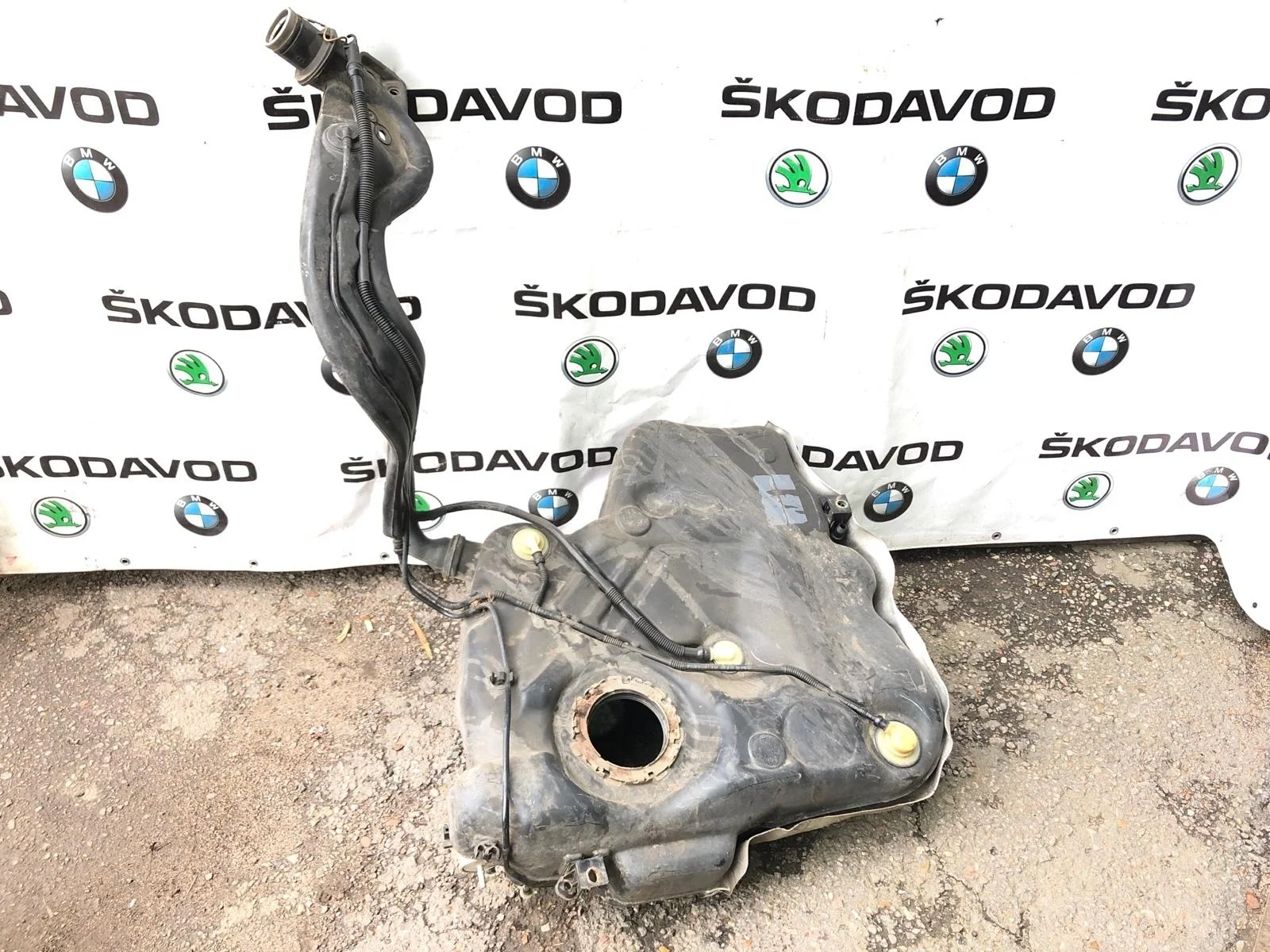 Бензобак Skoda Octavia 1K0201060GL A5 (1Z) 1.4 CAXA