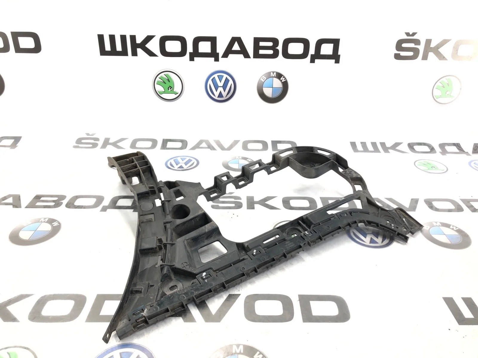 Кронштейн бампера Volkswagen Passat CC 2012 3C8807375B 1.8 CDAB, задний левый