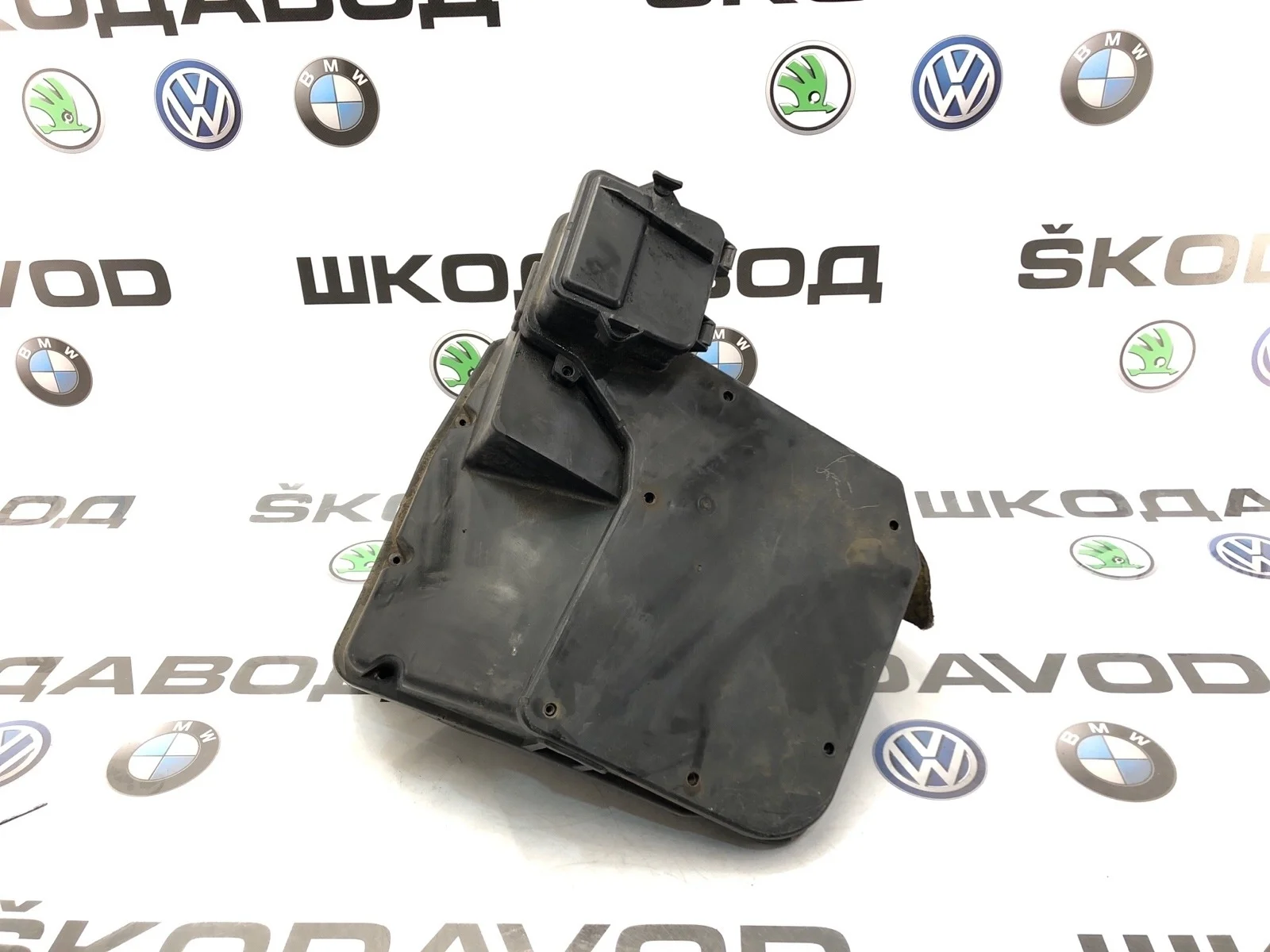 Корпус блока предохранителей Volkswagen Transporter 2006 7H0907299 T5 2.5 BNZ