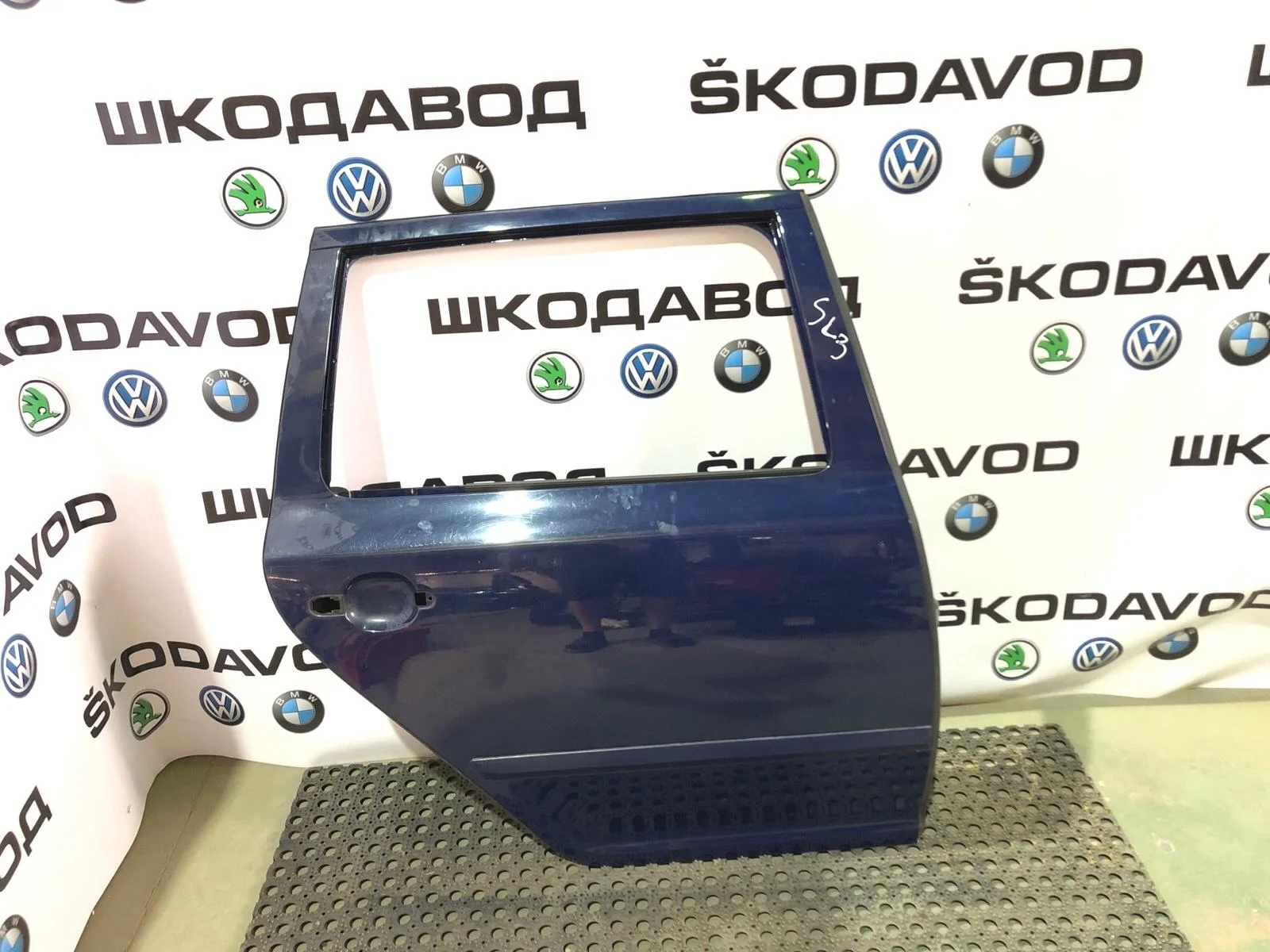 Дверь Skoda Octavia 2011 1Z9833056 A5 (1Z) 1.4 CAXA, задняя правая