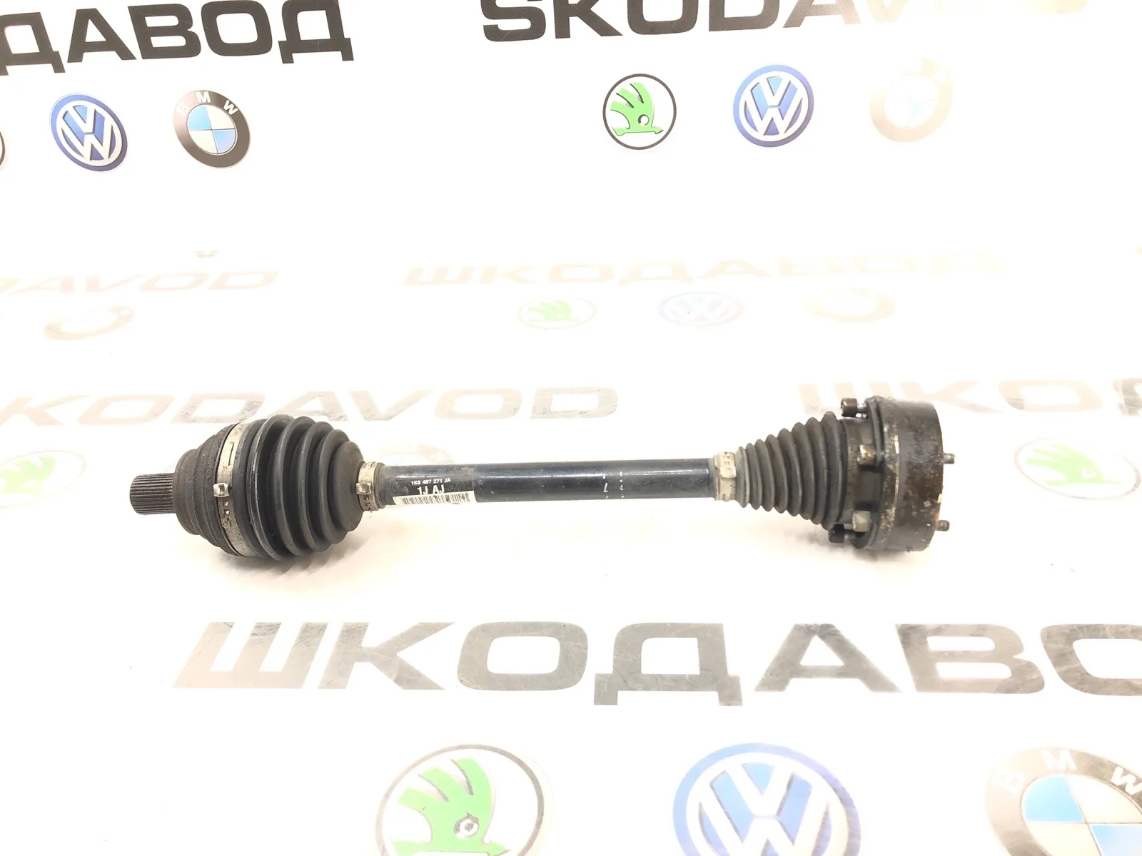 Привод МКПП Skoda Octavia 2010 1K0407271JA A5 (1Z) 1.4 CAXA, передний левый