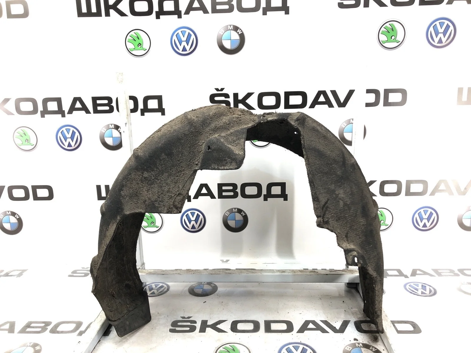 Подкрылок Skoda Octavia 2015 5E0810970B A7 (5E) 2.0 CKFC, задний правый